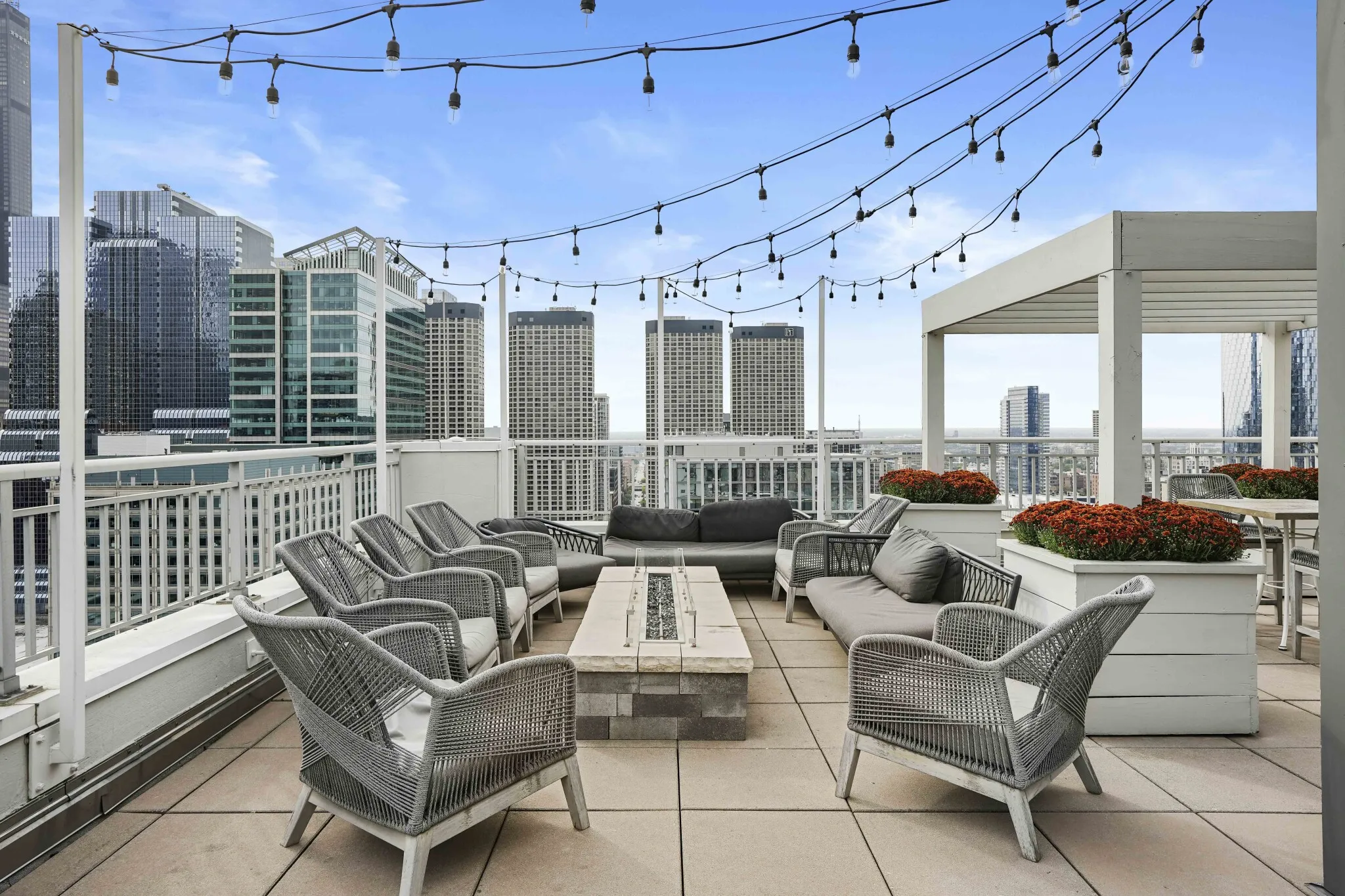 180 N Jefferson St, , 60661, USA 60661-unit#CONVERTIBLE-Chicago-IL