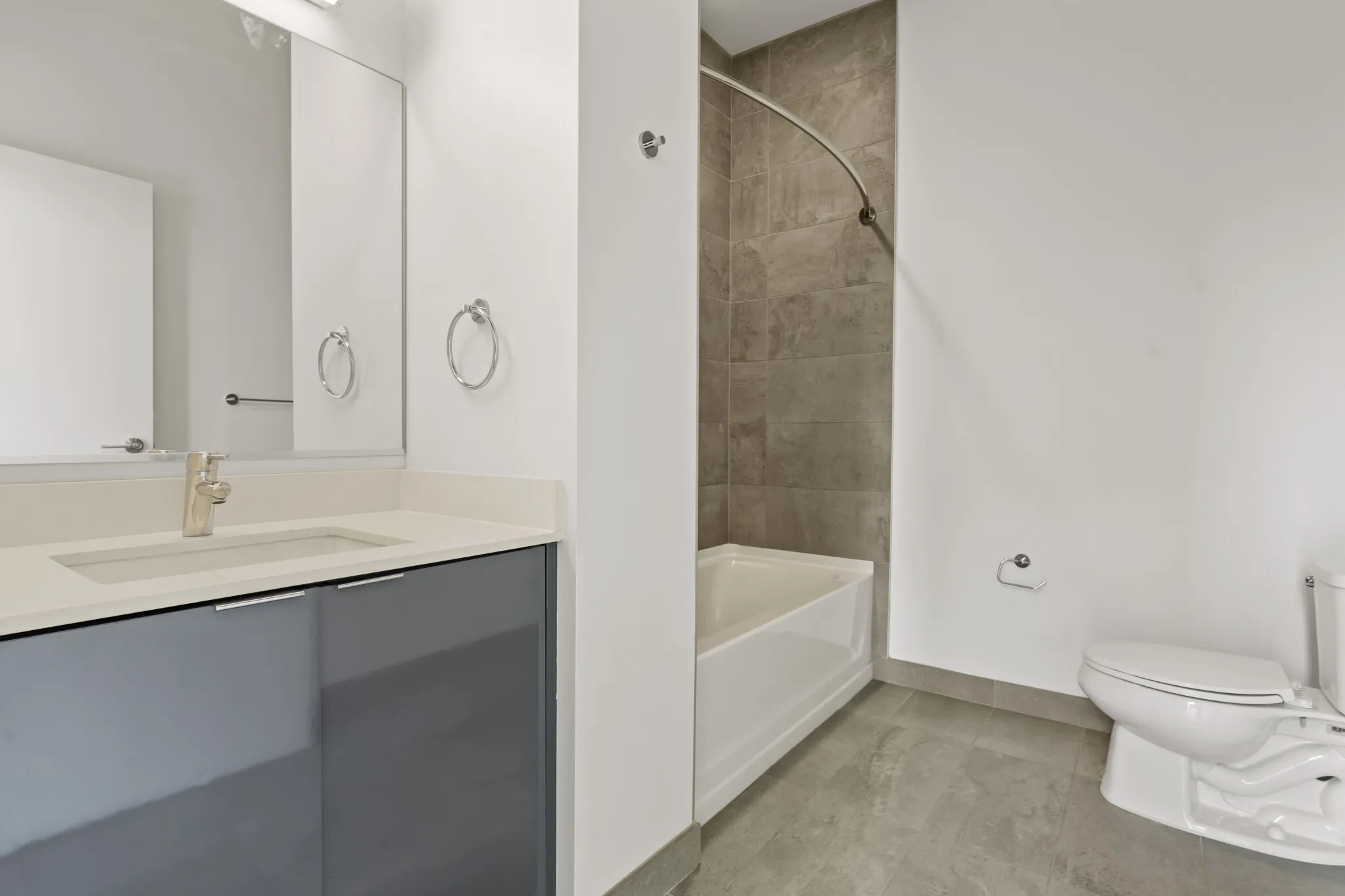 311 W Illinois St, ,  60654, USA 60654-unit#STUDIO-Chicago-IL