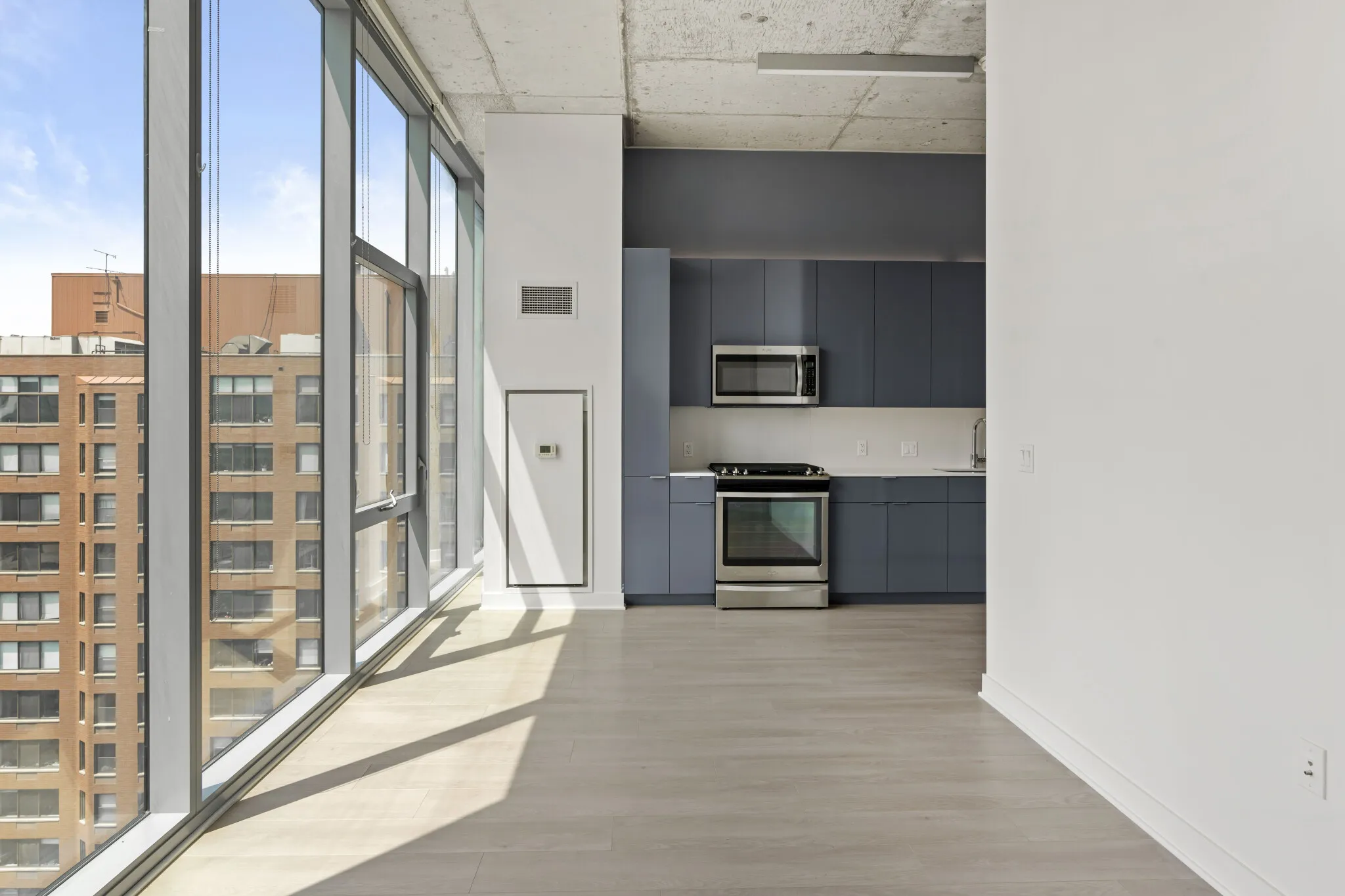 311 W Illinois St, ,  60654, USA 60654-unit#STUDIO-Chicago-IL