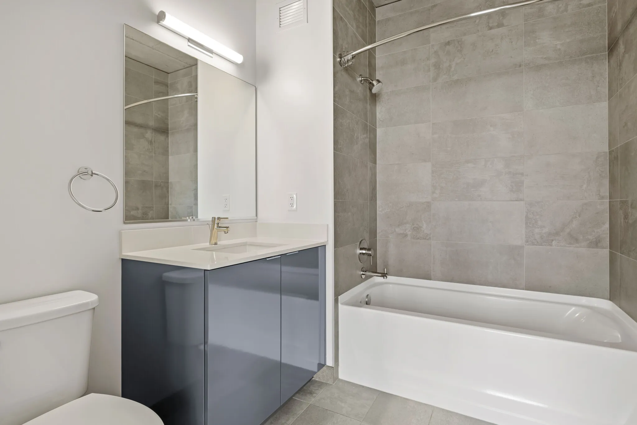 311 W Illinois St, , 60654, USA 60654-unit#3/2-Chicago-IL