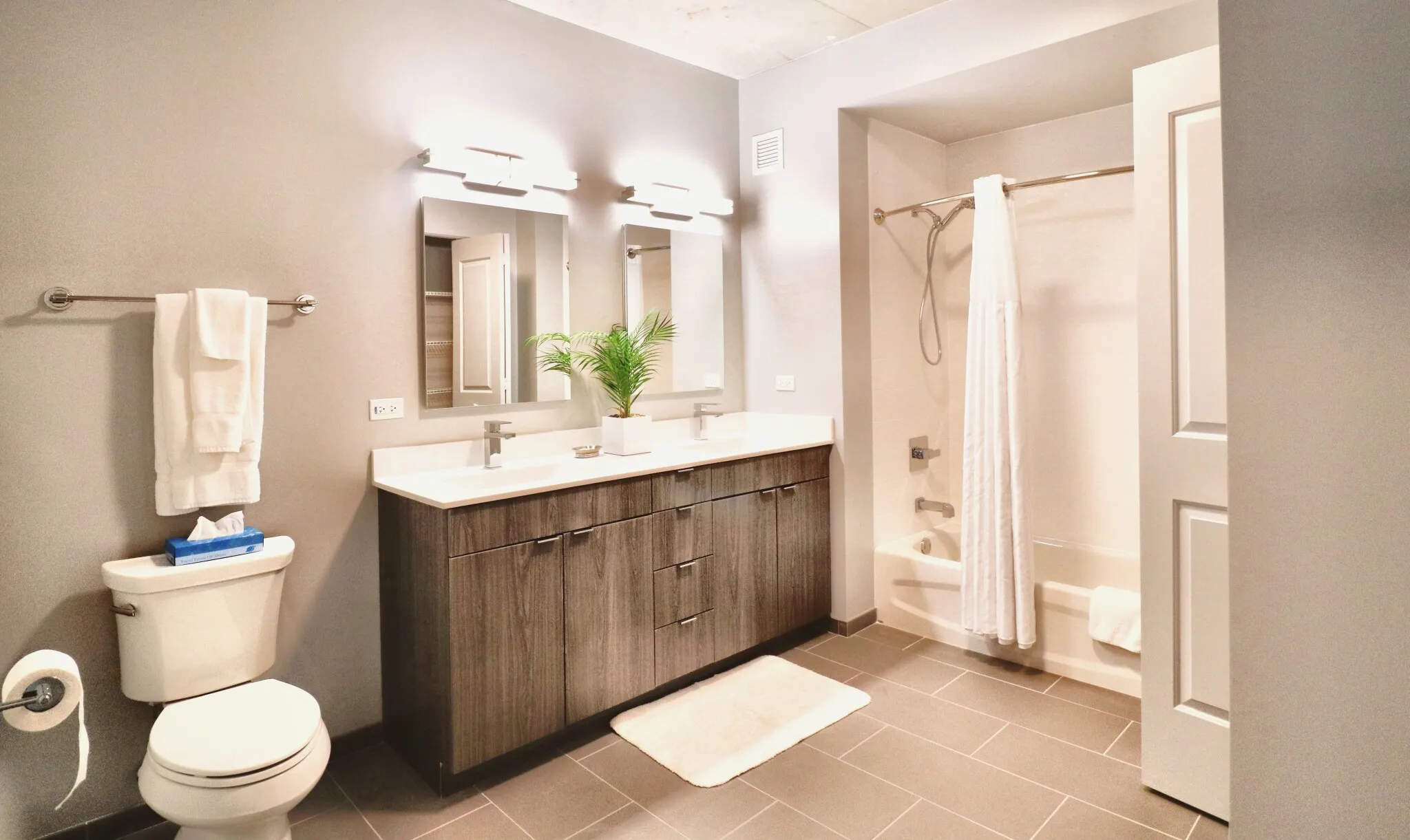 1025 W Addison St, , 60613, USA 60613-unit#2/2-Chicago-IL