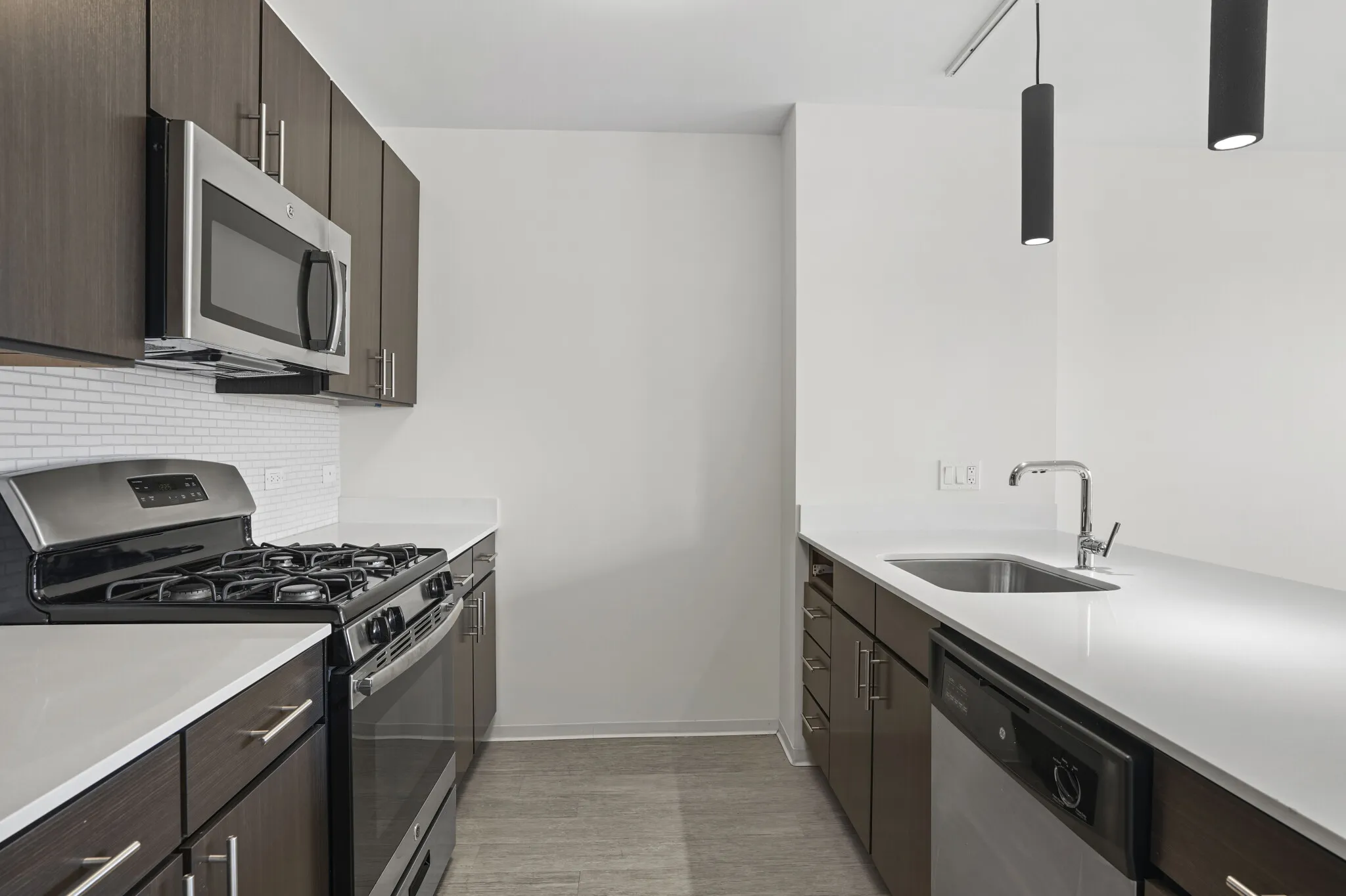 165 W Superior St, ,  60654, USA 60654-unit#1/1-Chicago-IL
