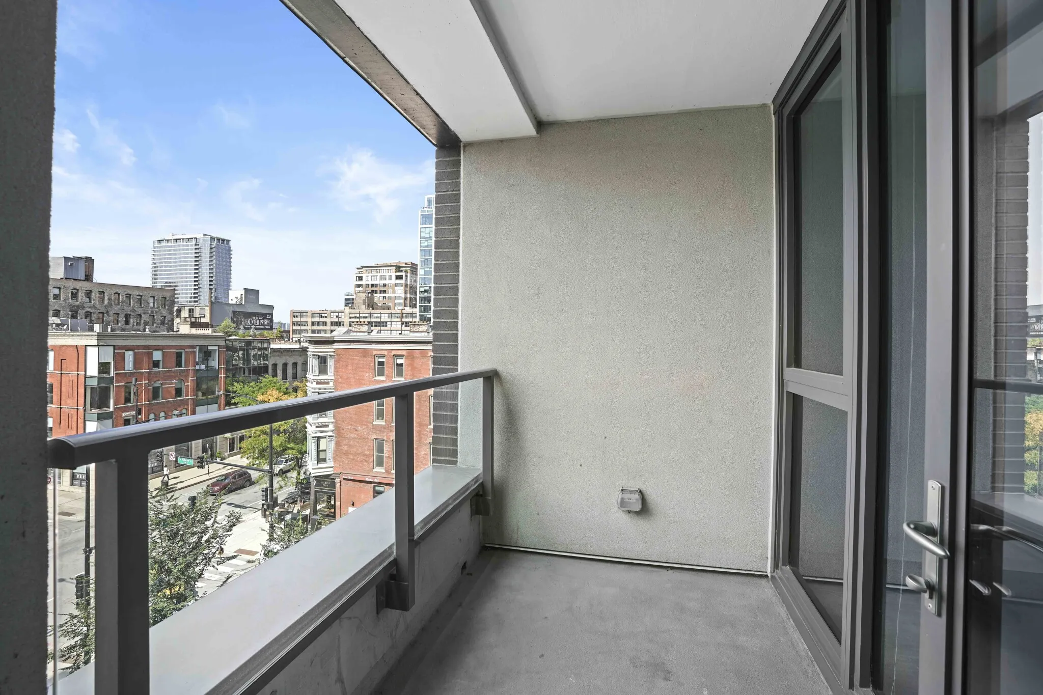 165 W Superior St, ,  60654, USA 60654-unit#1/1-Chicago-IL