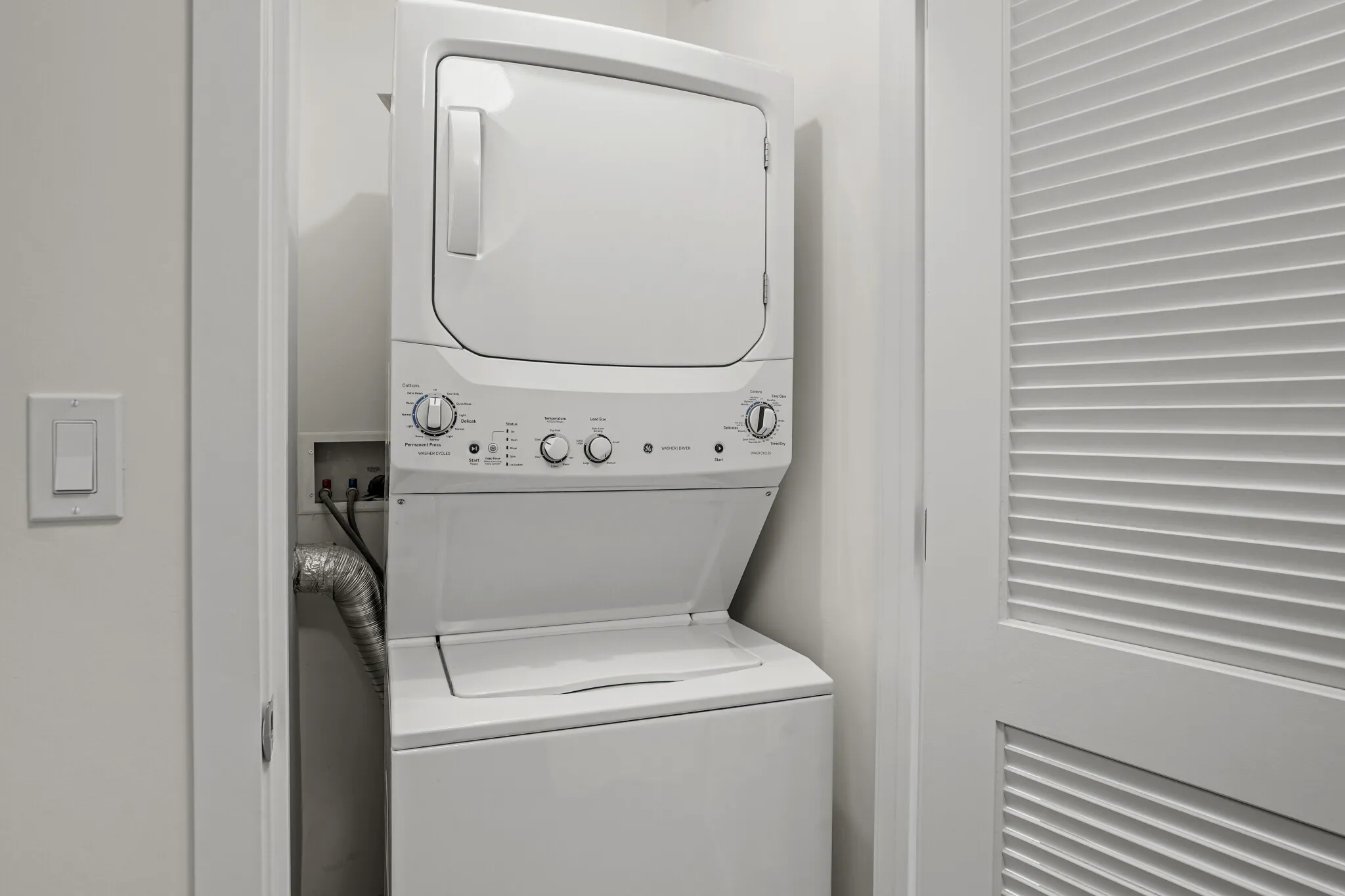 165 W Superior St, ,  60654, USA 60654-unit#1/1-Chicago-IL