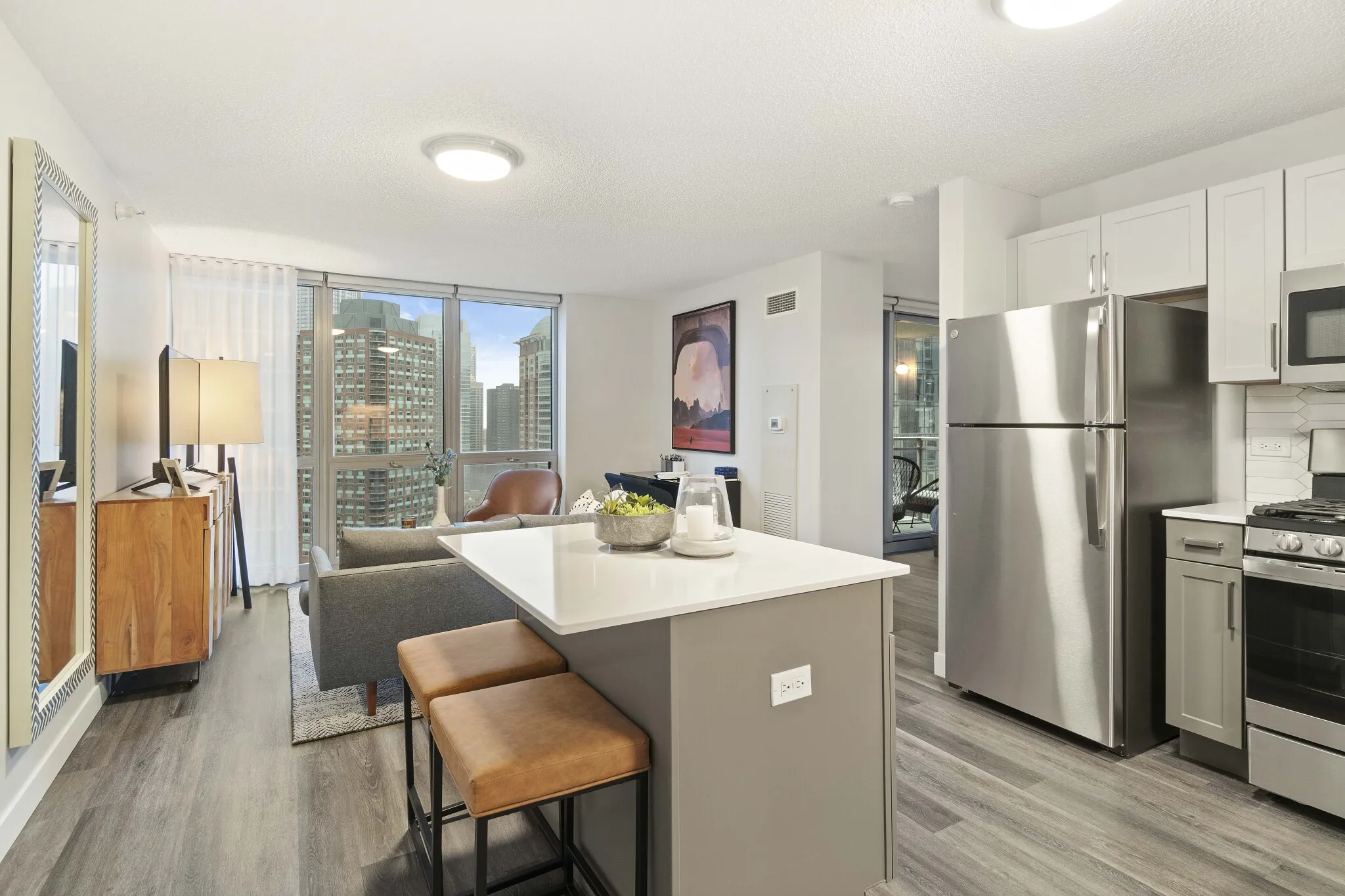 Shoreham and Tides, 360 East South Water Street, , 60601, USA 60601-unit#CONVERTIBLE-Chicago-IL