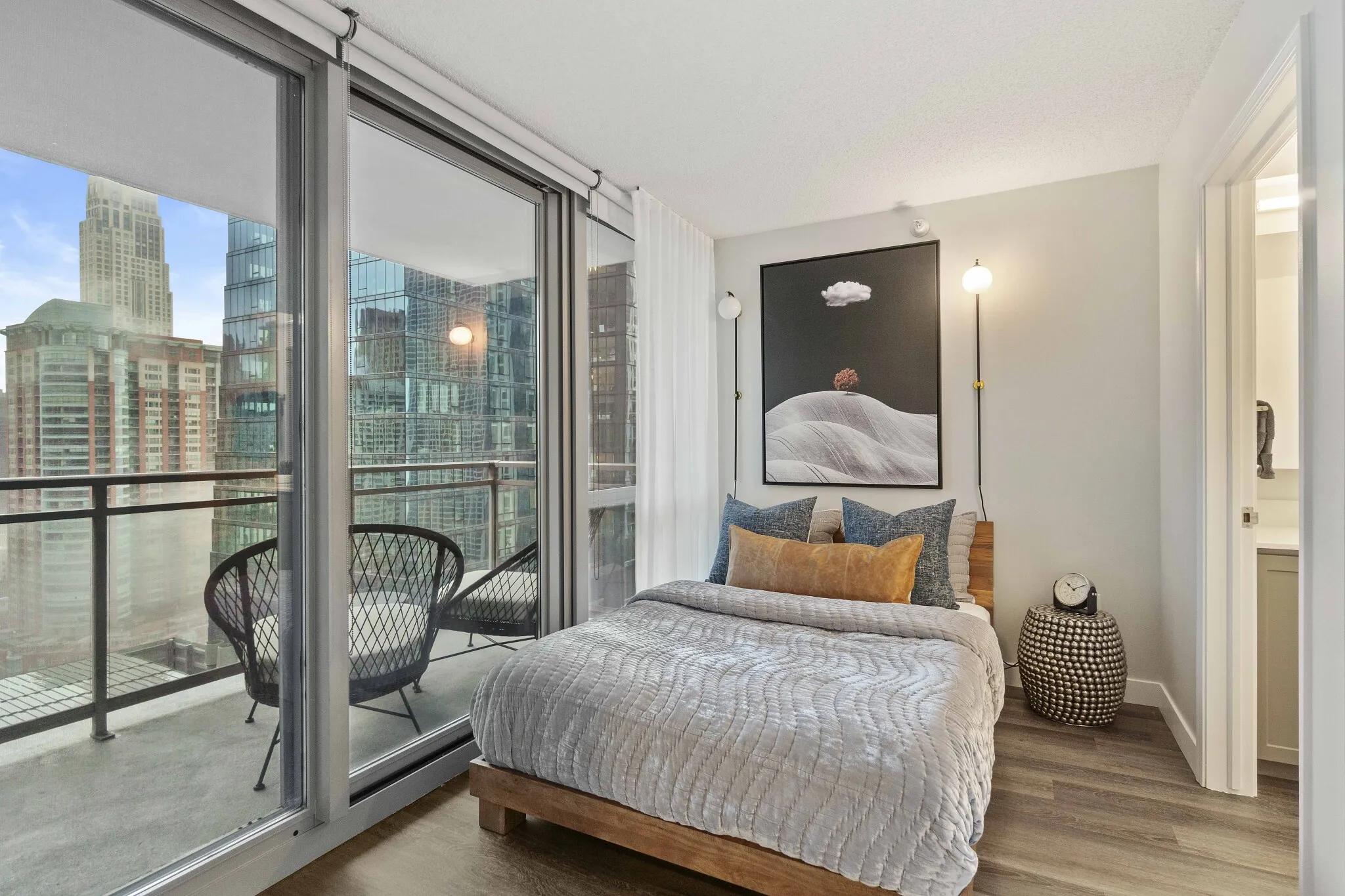 Shoreham and Tides, 360 East South Water Street, ,  60601, USA 60601-unit#CONVERTIBLE-Chicago-IL