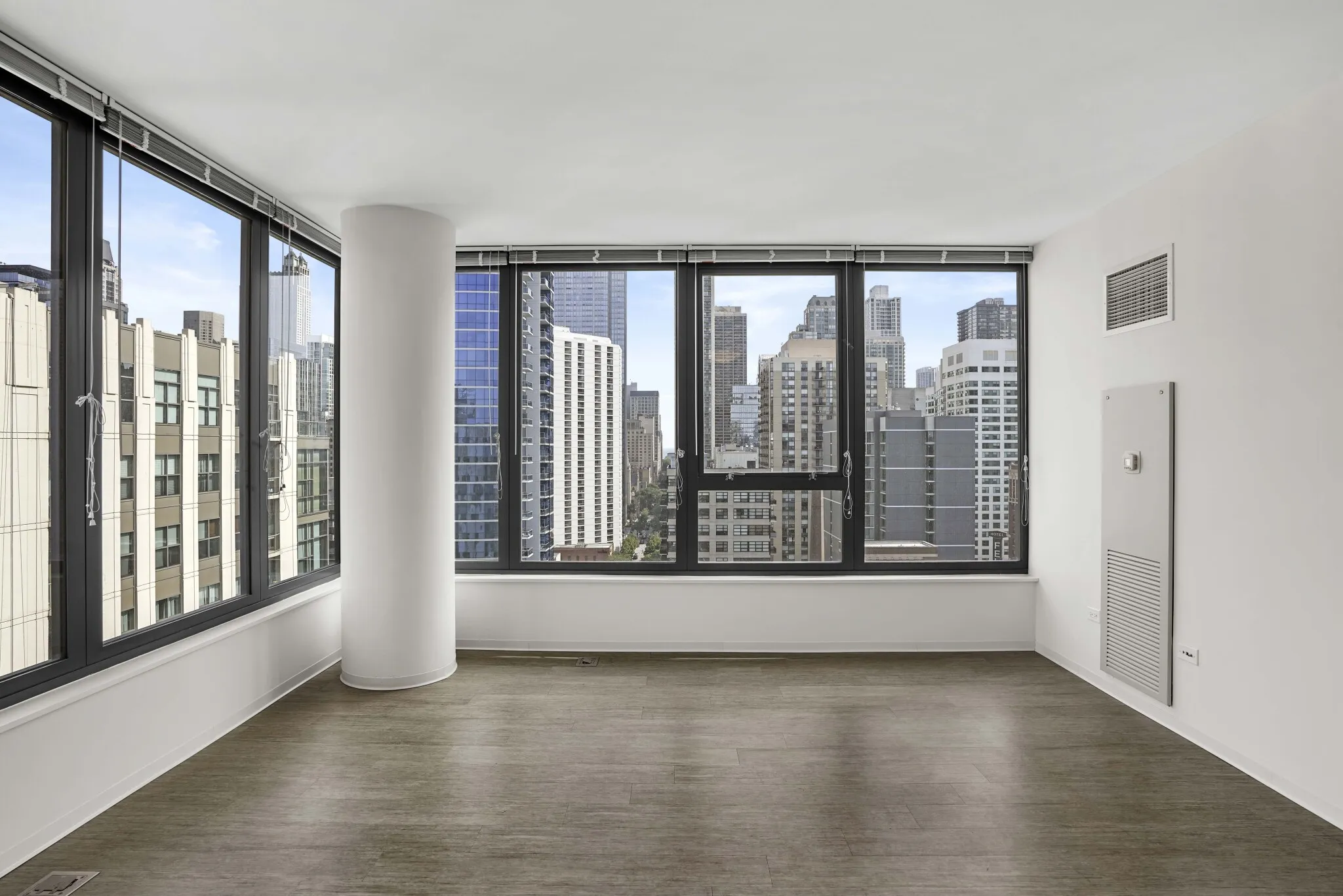 165 W Superior St, , 60654, USA 60654-unit#2/2-Chicago-IL