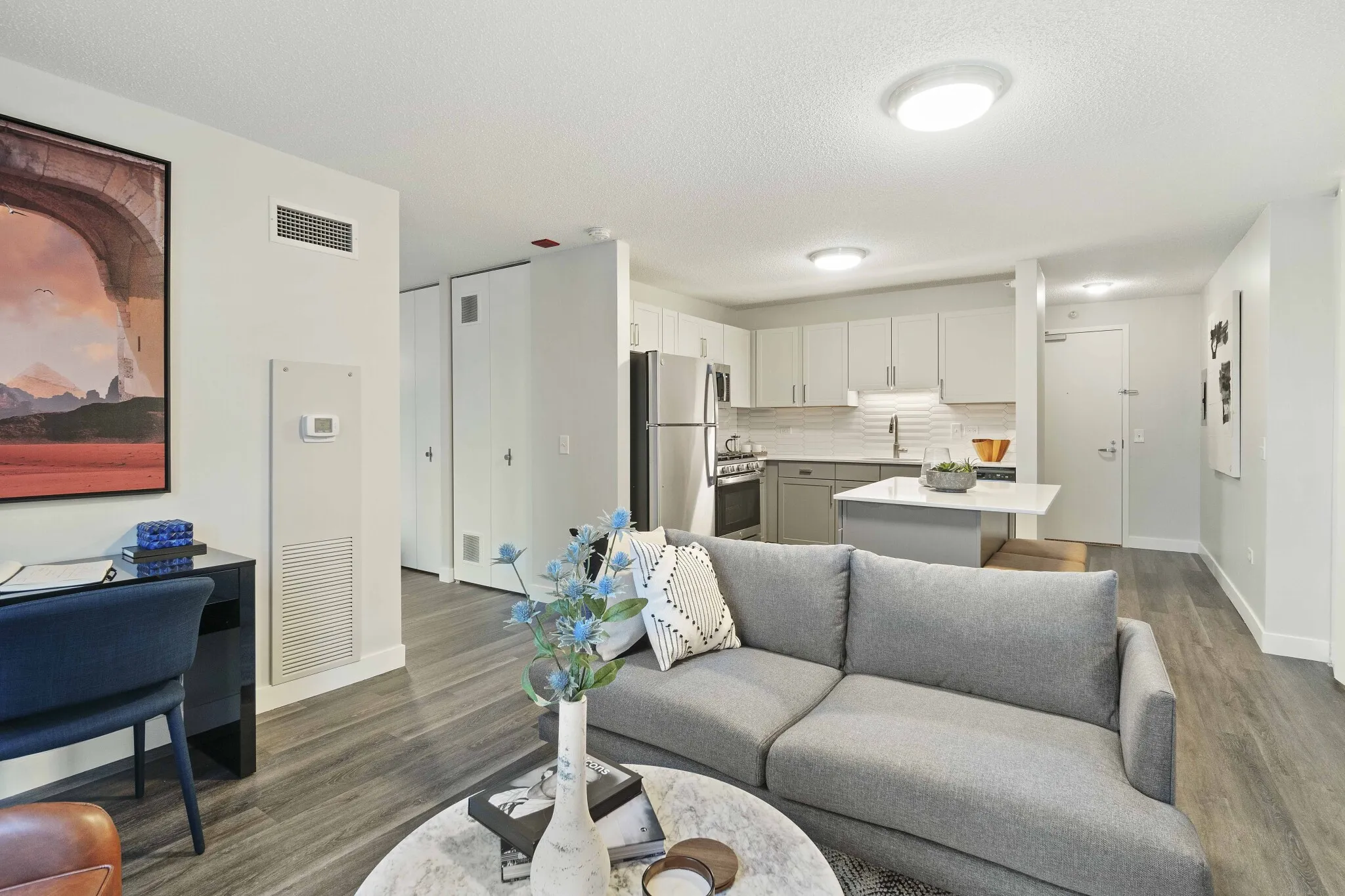 Shoreham and Tides, 360 East South Water Street, ,  60601, USA 60601-unit#STUDIO-Chicago-IL