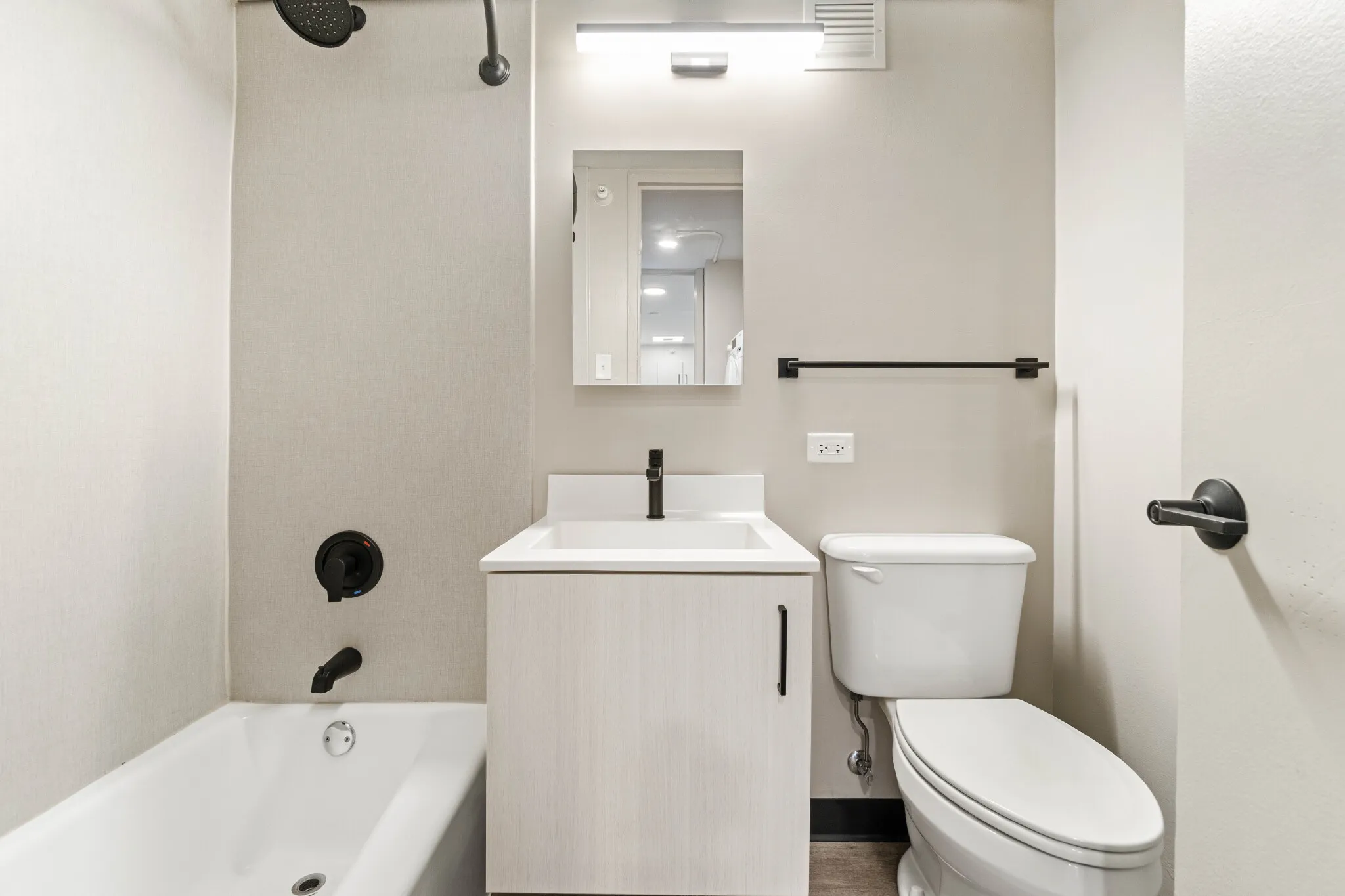 1922 W Ogden Ave, , 60612, USA 60612-unit#2/2-Chicago-IL