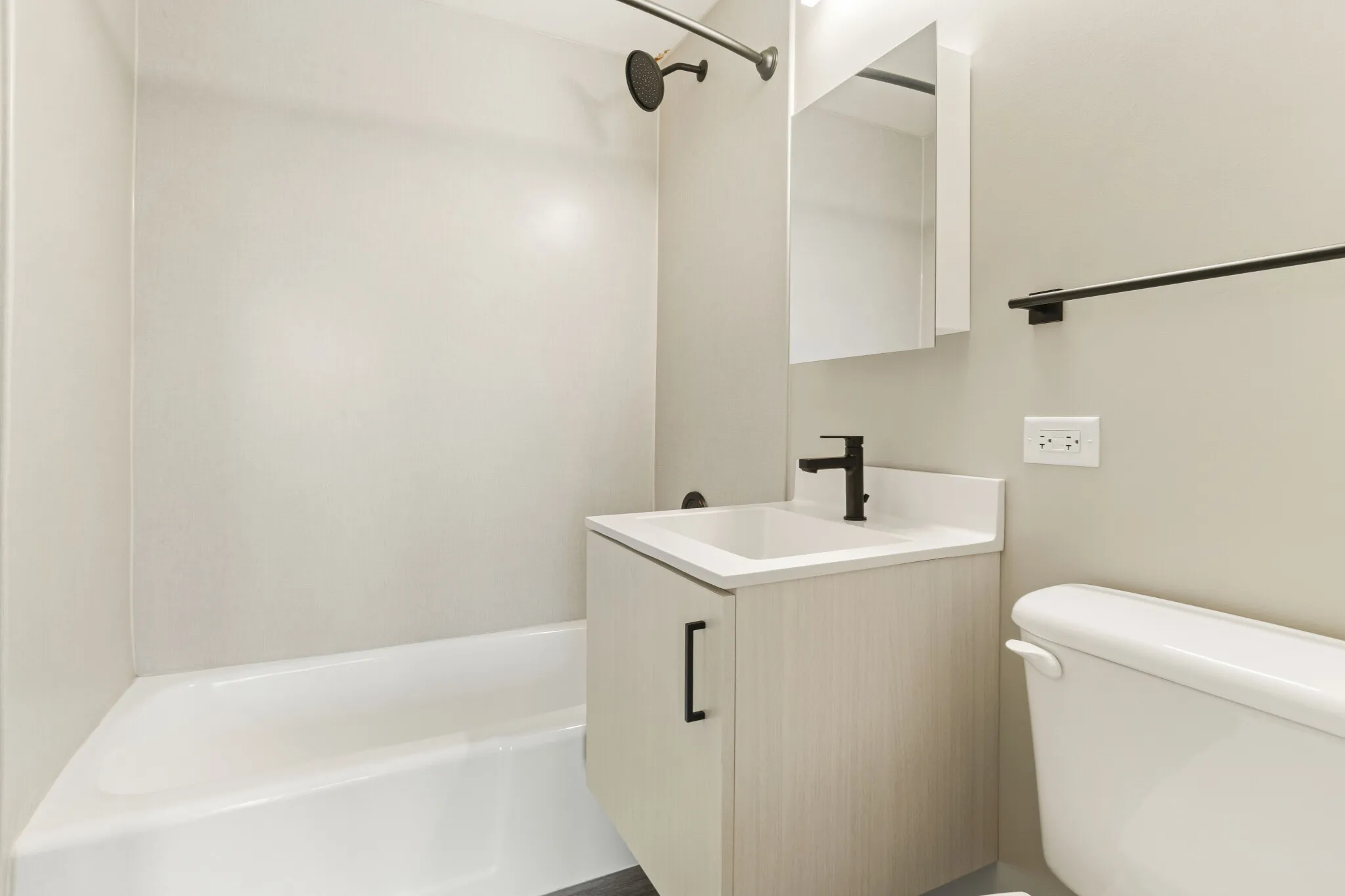 1922 W Ogden Ave, ,  60612, USA 60612-unit#3/2-Chicago-IL