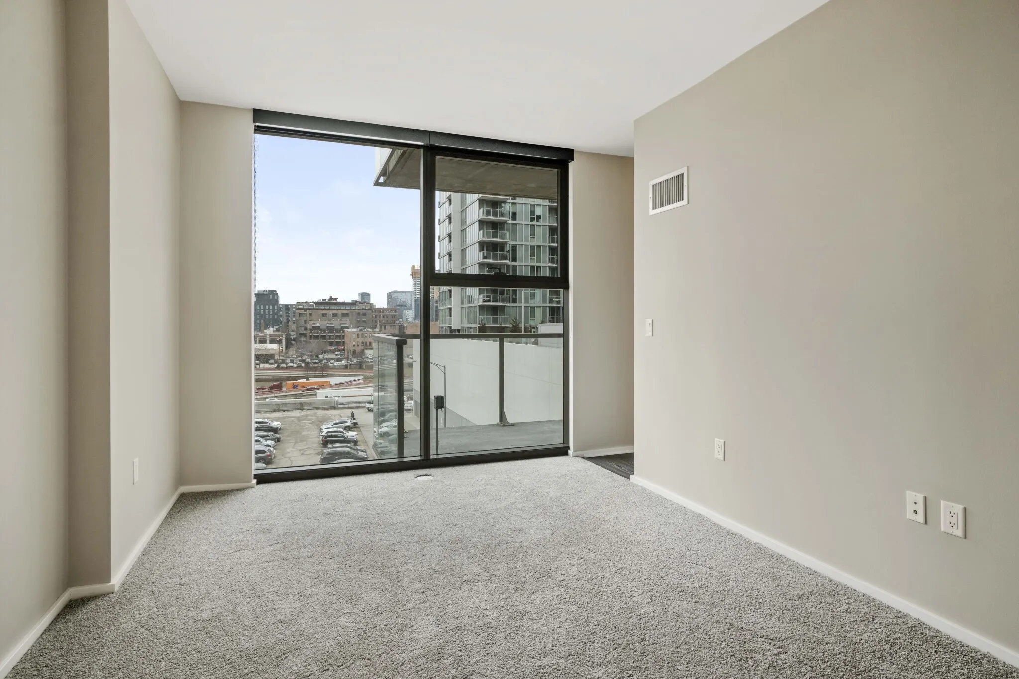123 N Desplaines St, , 60661, USA 60661-unit#CONVERTIBLE-Chicago-IL