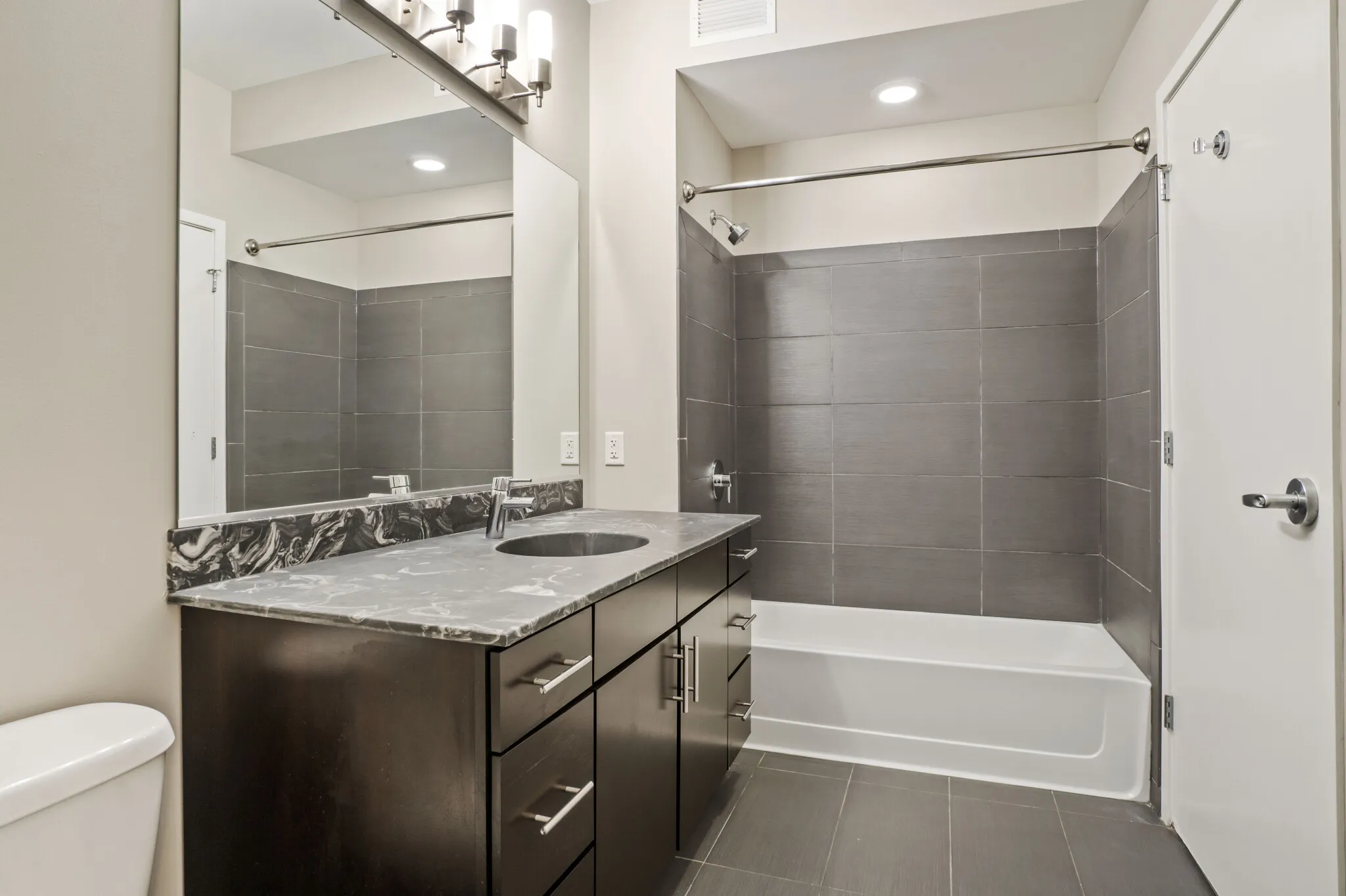 123 N Desplaines St, , 60661, USA 60661-unit#3/3-Chicago-IL