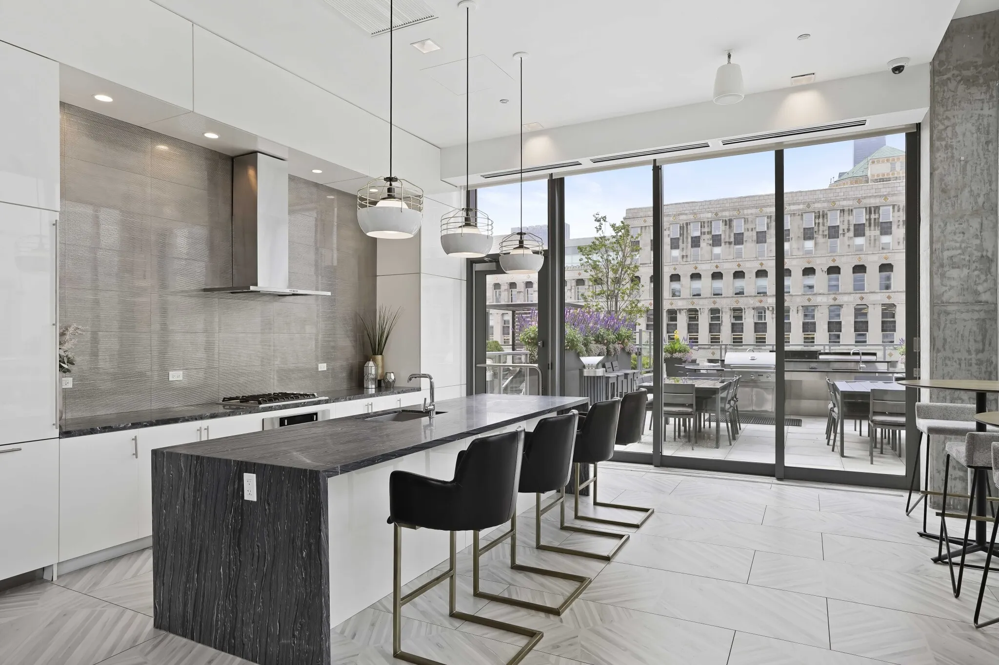 221 W Hubbard St, ,  60654, USA 60654-unit#2/2 PENTHOUSE-Chicago-IL