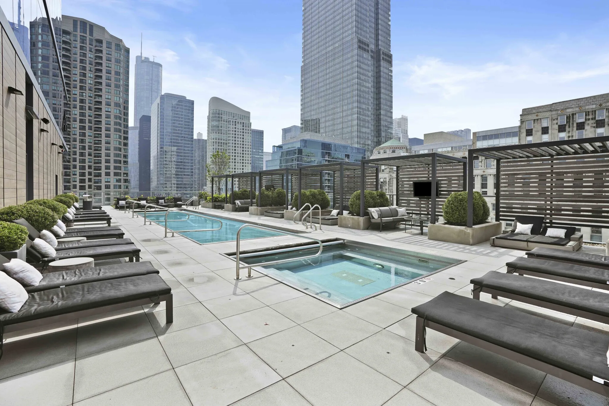 221 W Hubbard St, ,  60654, USA 60654-unit#2/2 PENTHOUSE-Chicago-IL