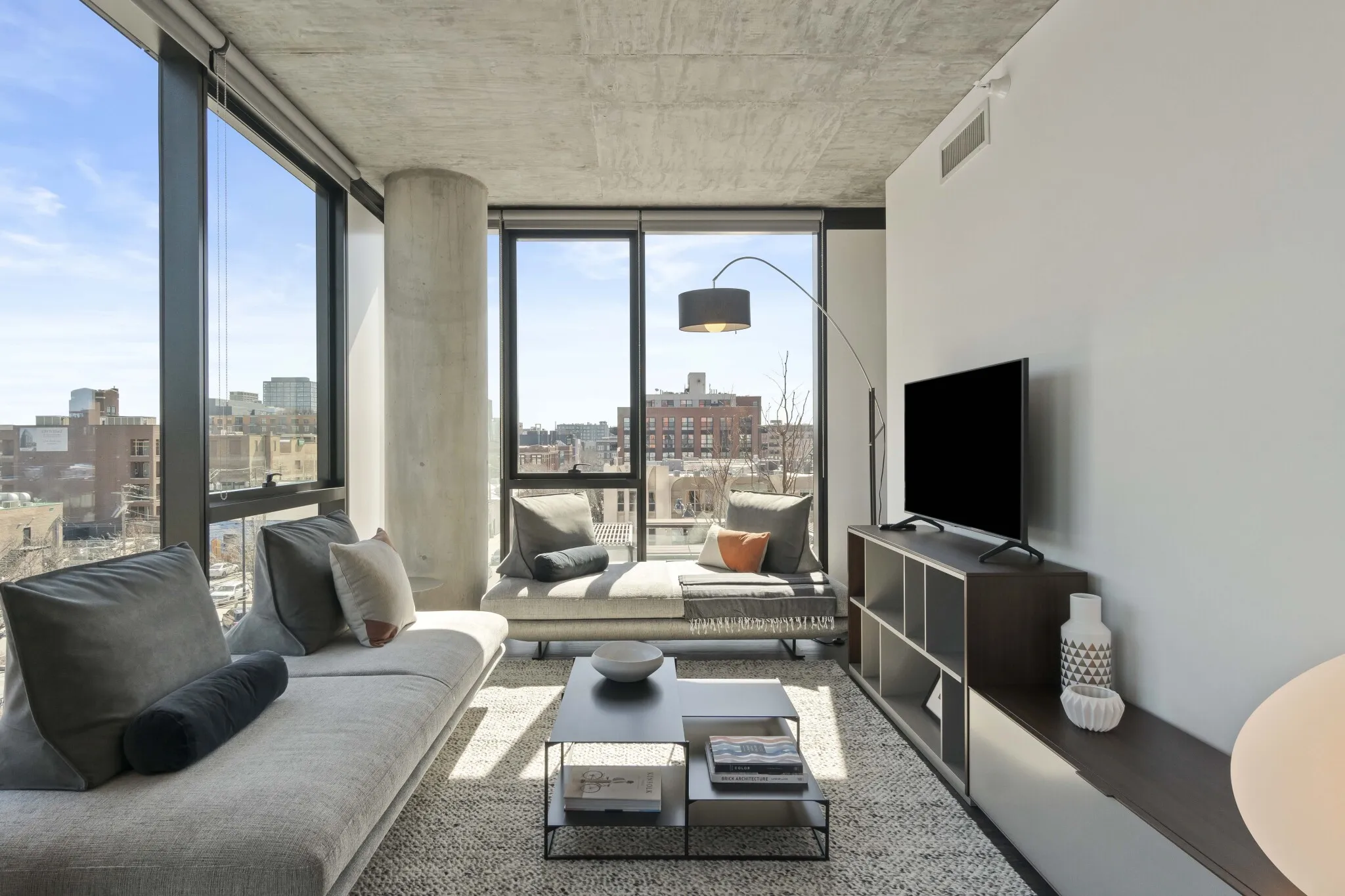 160 N Elizabeth St, ,  60607, USA 60607-unit#2/2-Chicago-IL