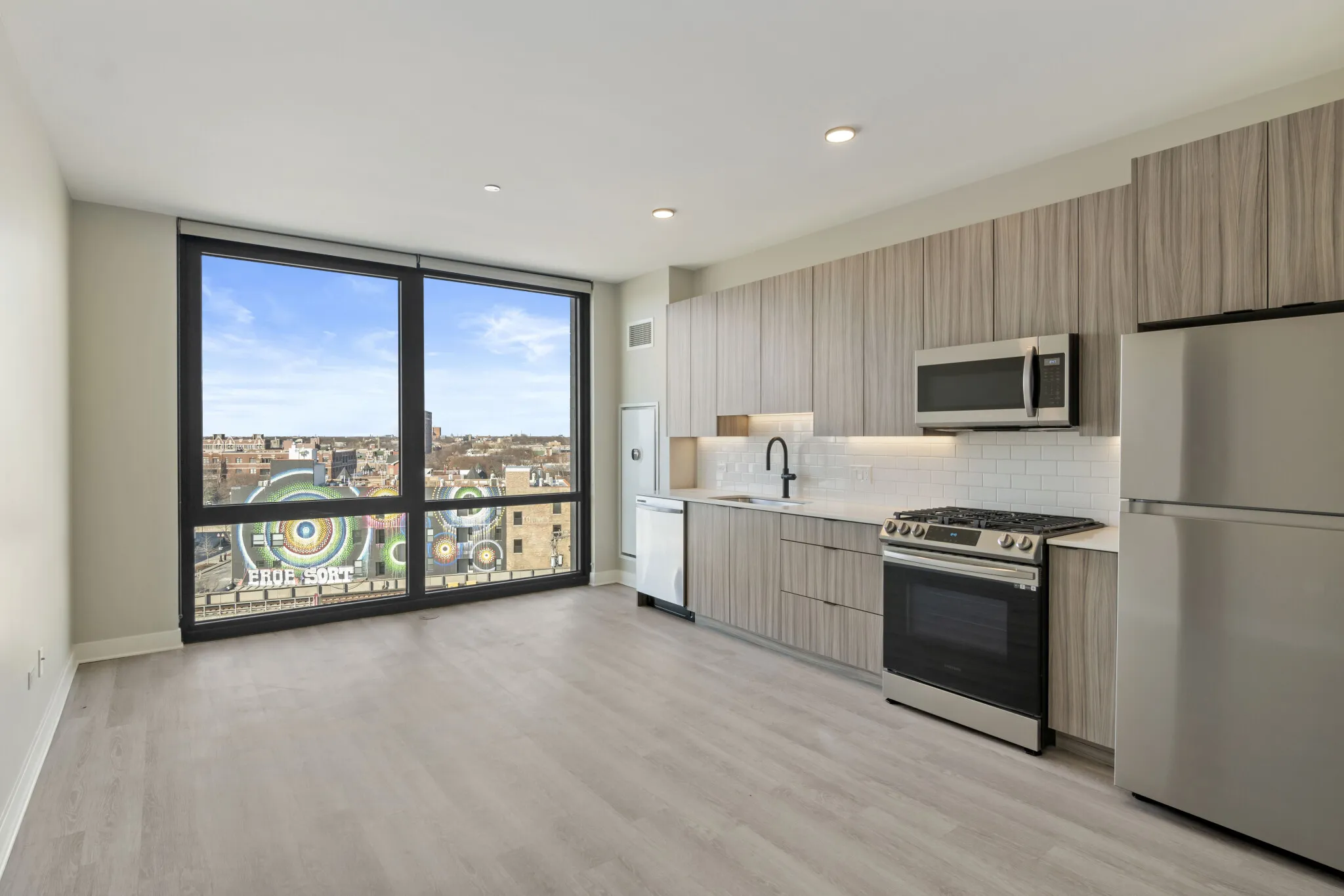 4611 N Broadway, , 60640, USA 60640-unit#STUDIO-Chicago-IL