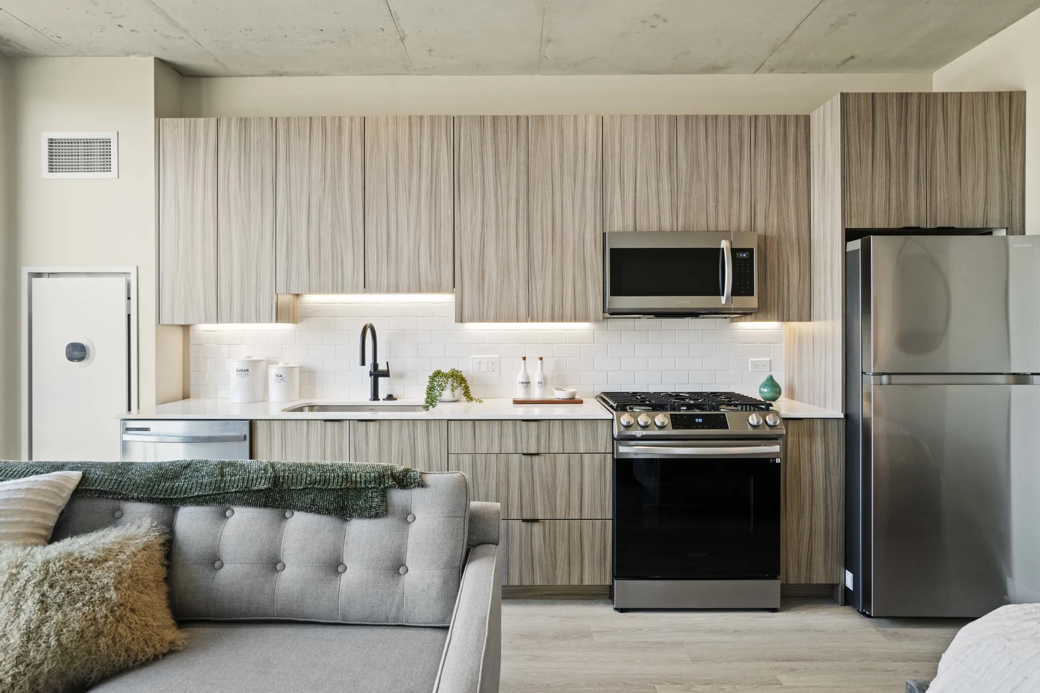 4611 N Broadway, , 60640, USA 60640-unit#STUDIO-Chicago-IL