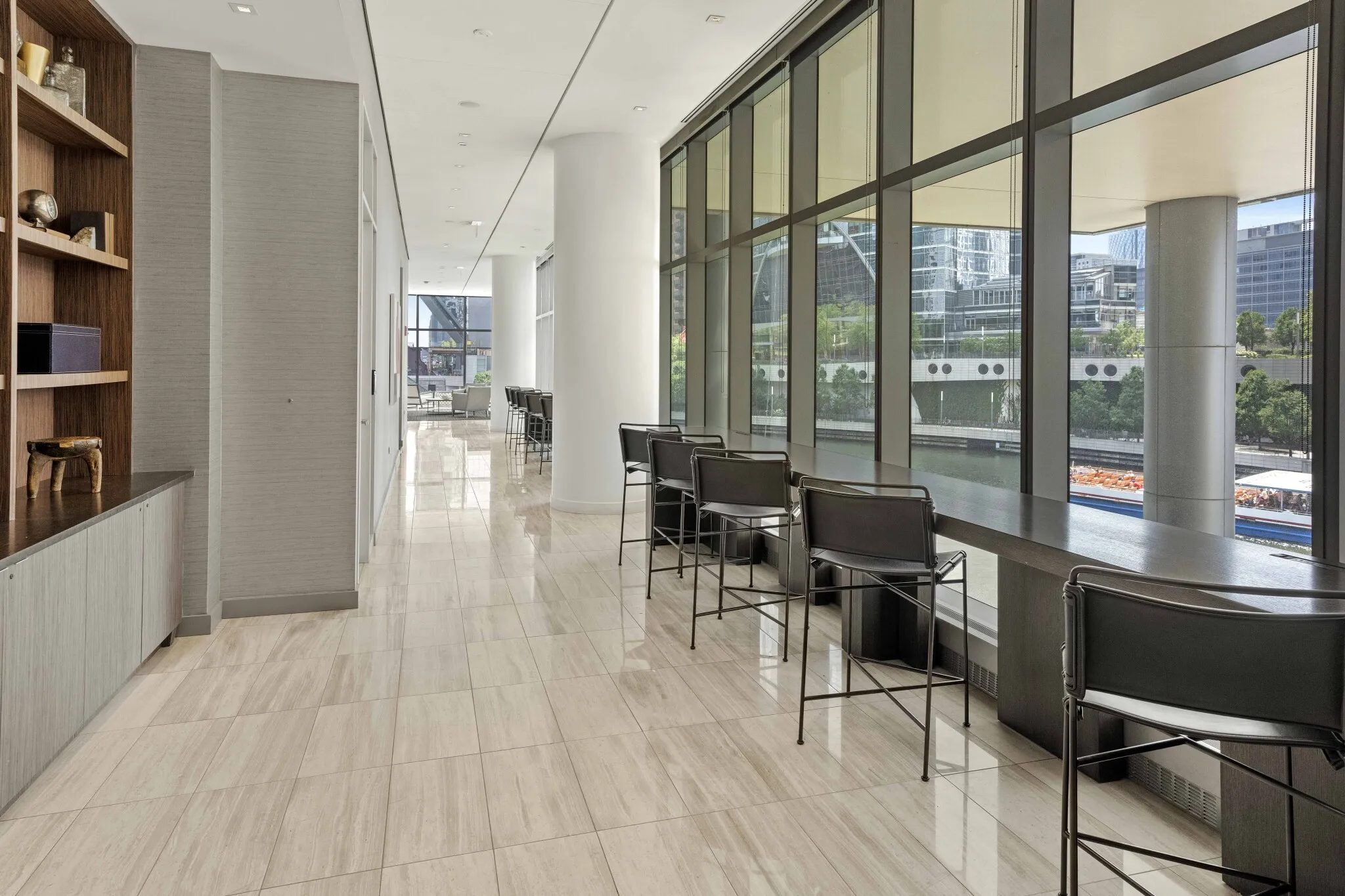 Wolf Point West, 343 W Wolf Point Plaza, ,  60654, USA 60654-unit#1/1.5-Chicago-IL