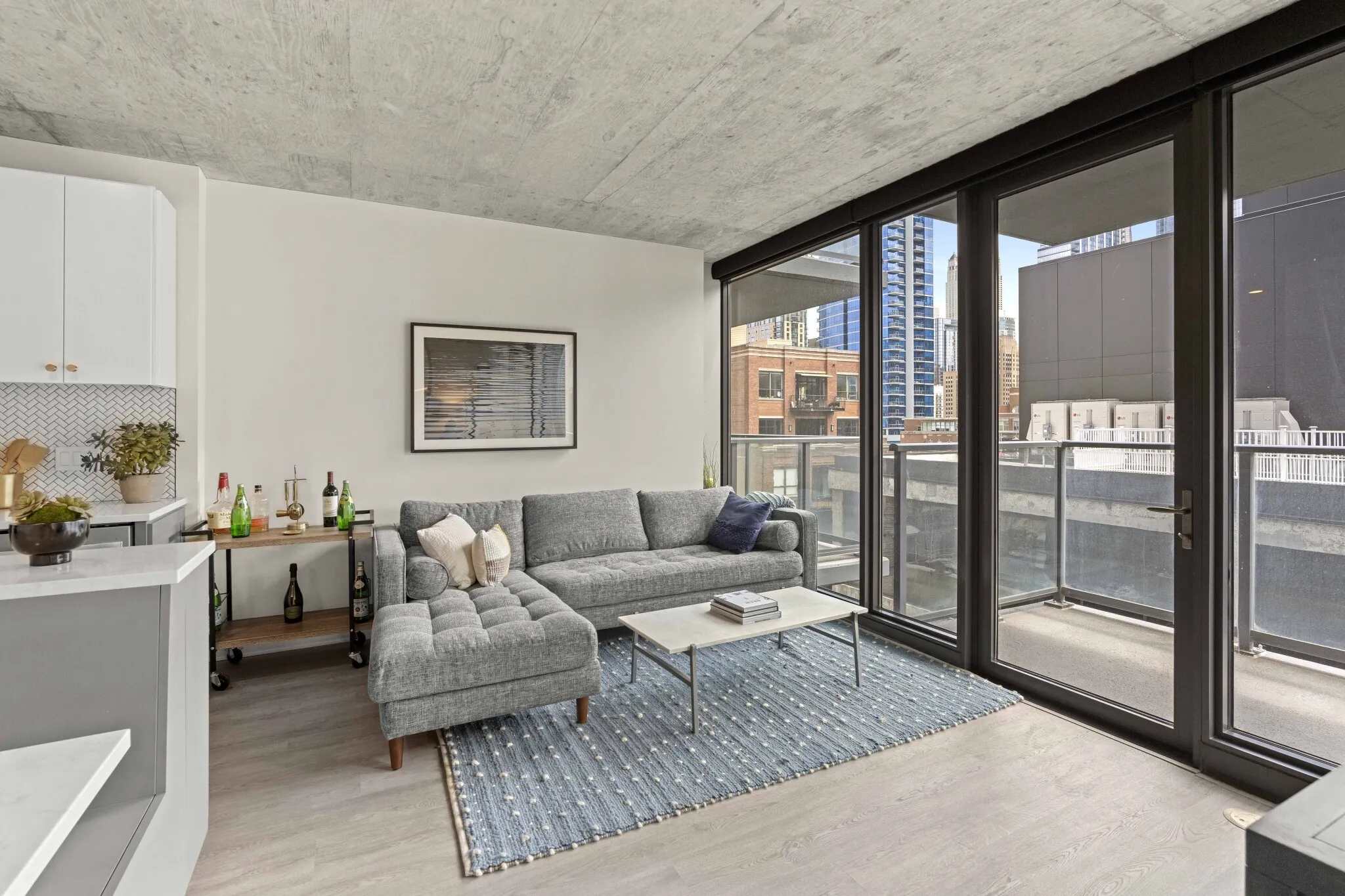 169 W Huron St, ,  60654, USA 60654-unit#CONVERTIBLE-Chicago-IL