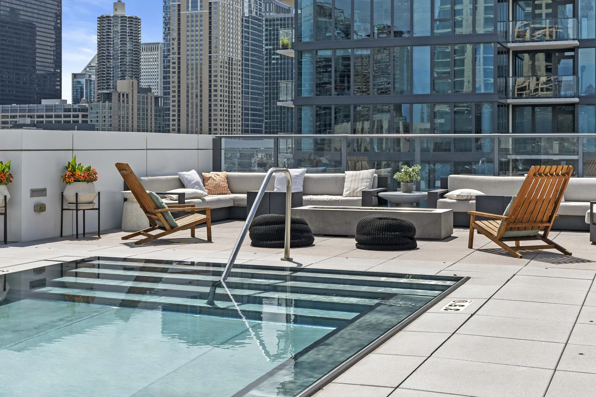 169 W Huron St, ,  60654, USA 60654-unit#CONVERTIBLE-Chicago-IL