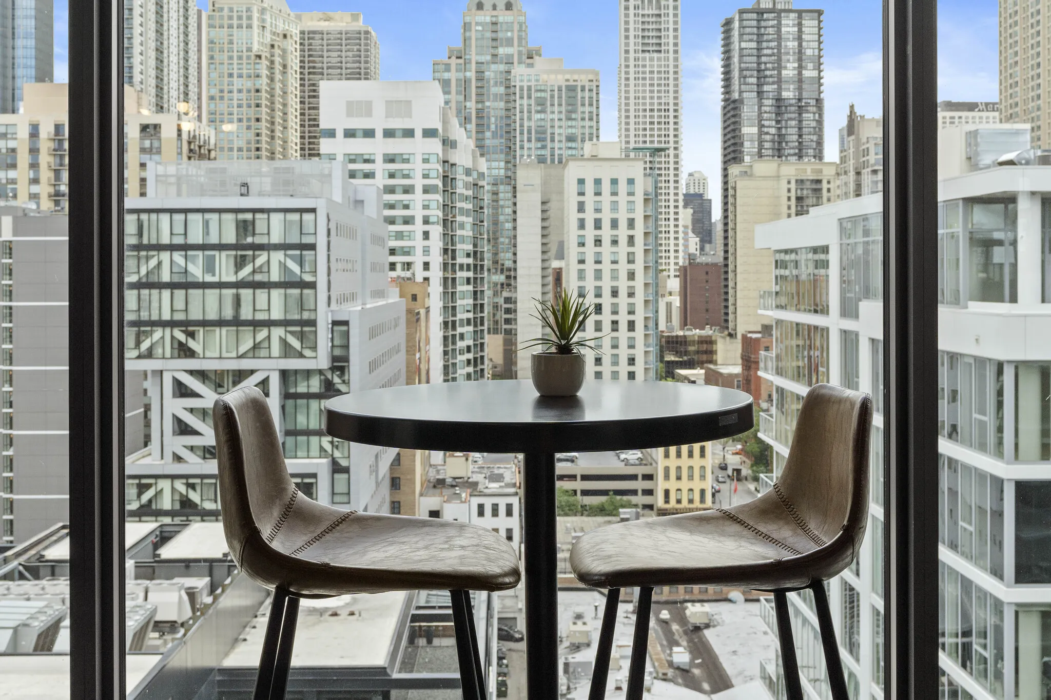 169 W Huron St, ,  60654, USA 60654-unit#CONVERTIBLE-Chicago-IL