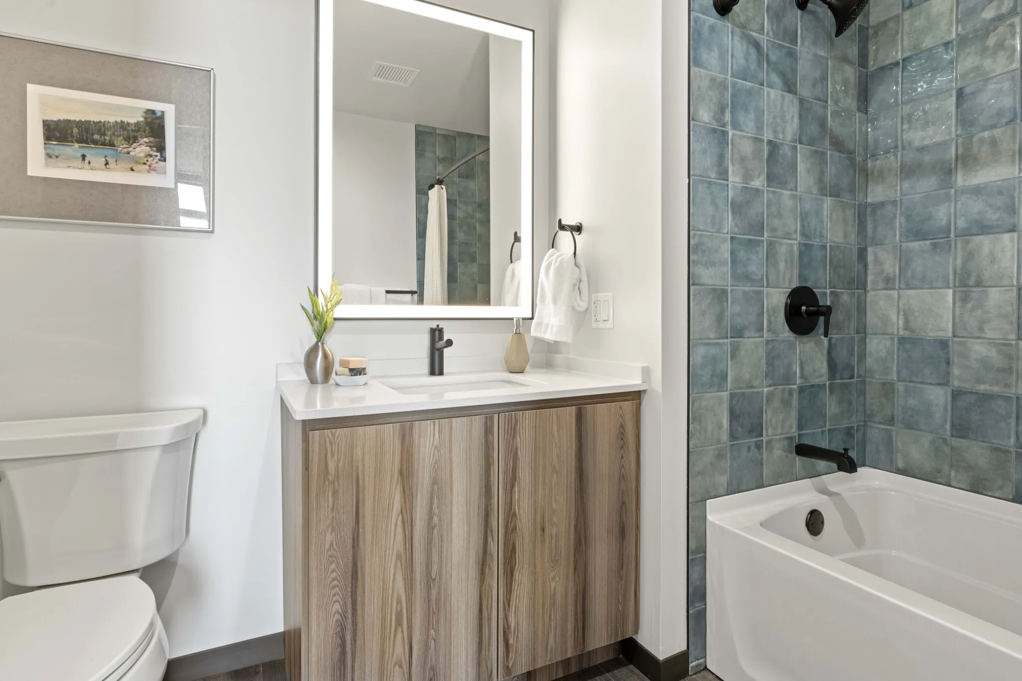 150 N Ashland Ave, ,  60607, USA 60607-unit#CONVERTIBLE-Chicago-IL