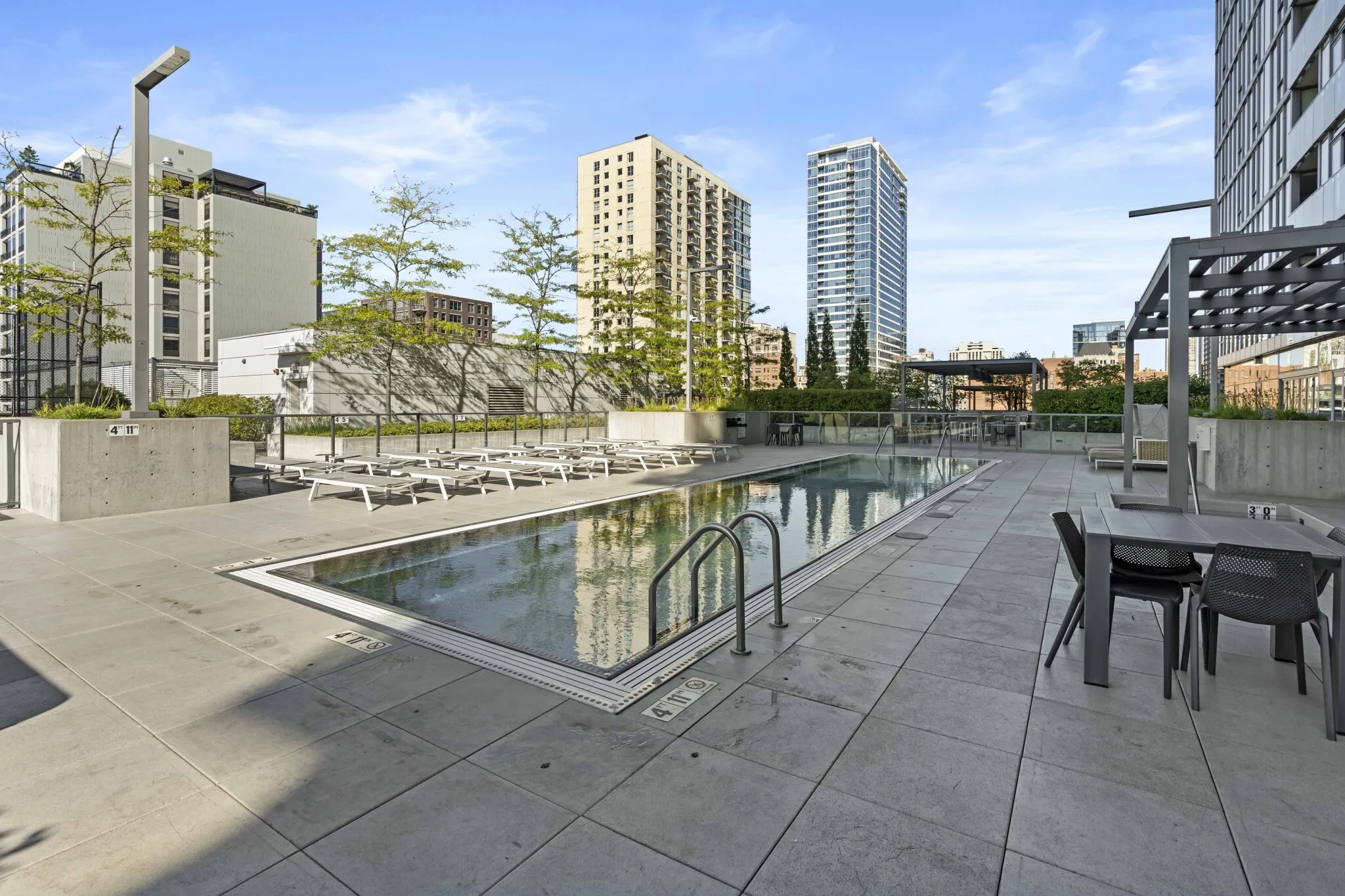 1140 N Wells St, ,  60610, USA 60610-unit#1/1 + DEN-Chicago-IL