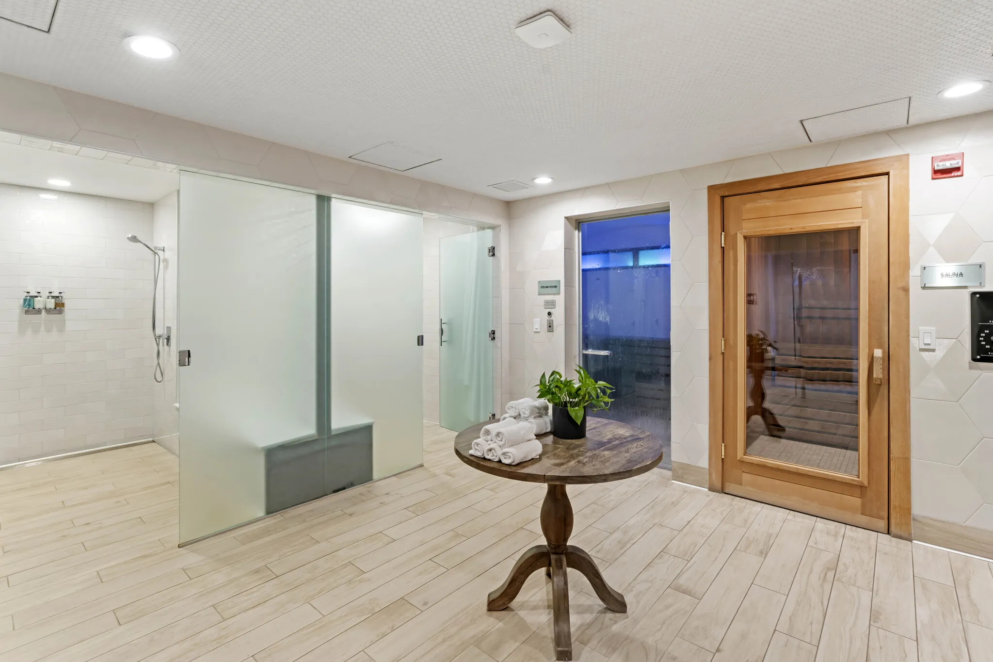 1140 N Wells St, , 60610, USA 60610-unit#2/2 + DEN-Chicago-IL