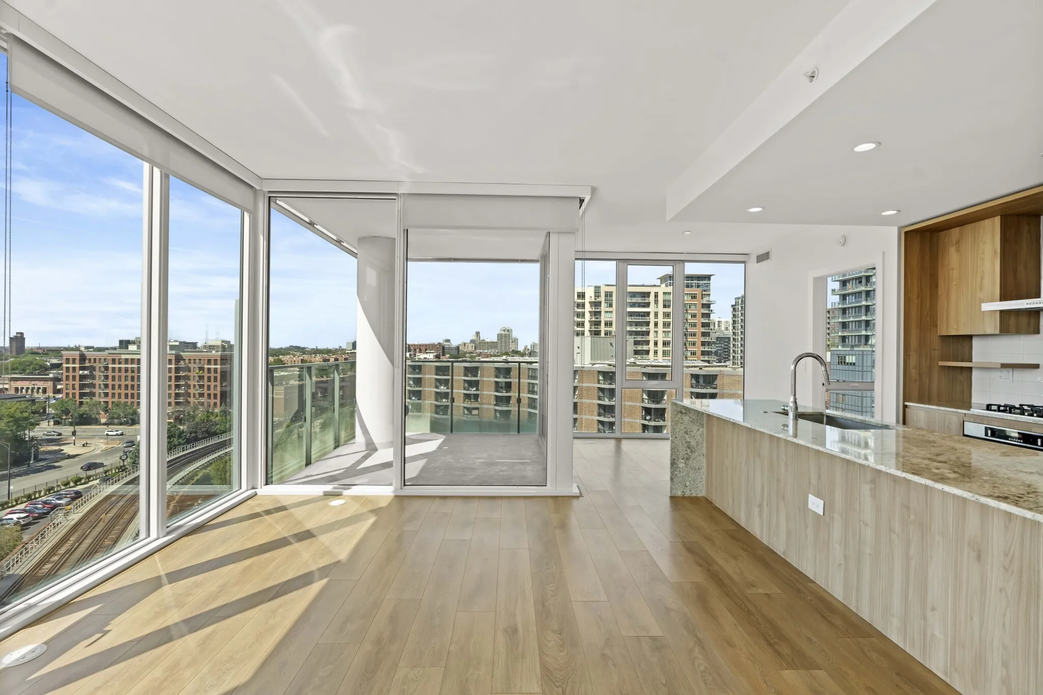 228 W Hill St, ,  60610, USA 60610-unit#3/3 PENTHOUSE-Chicago-IL