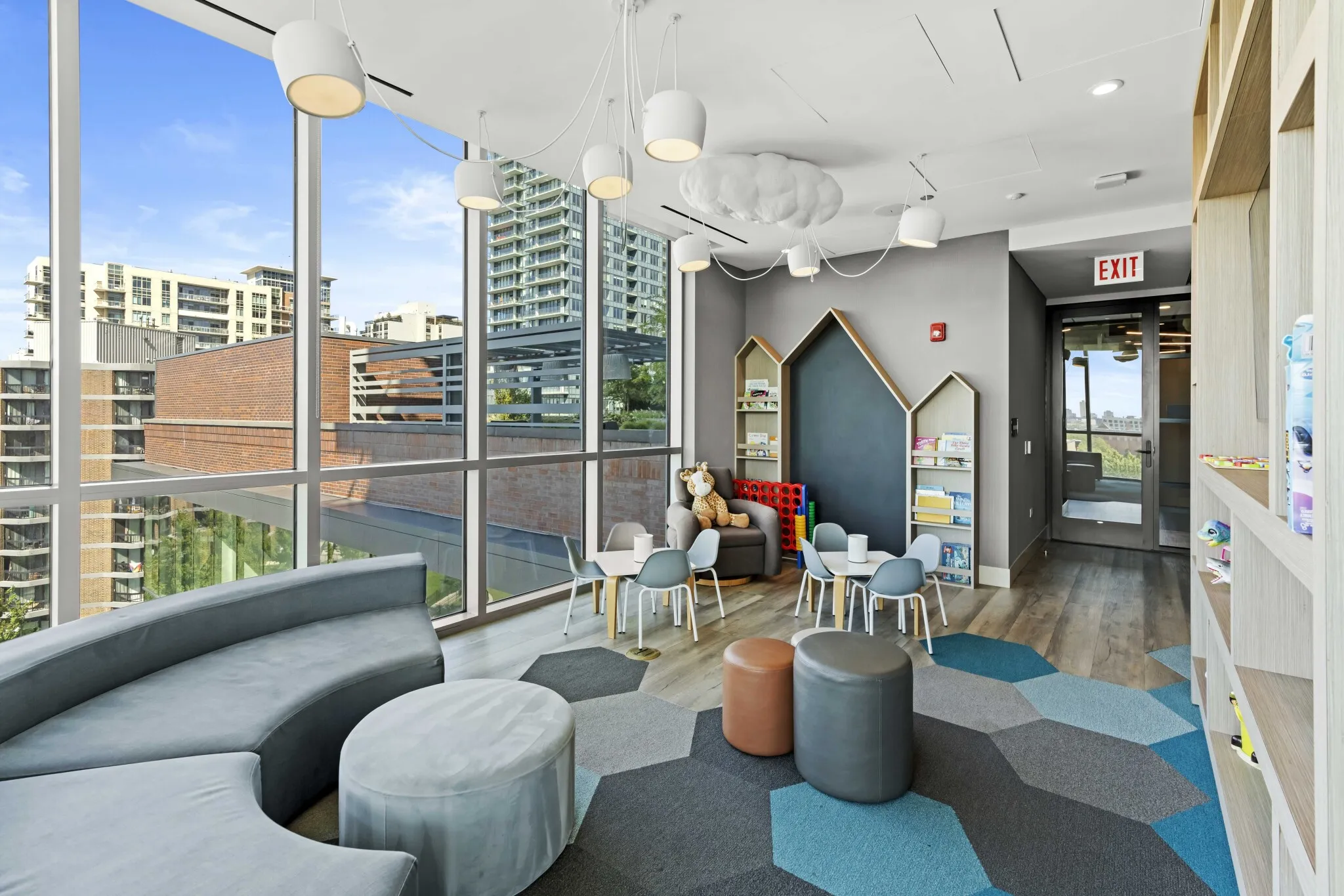 228 W Hill St, ,  60610, USA 60610-unit#3/3 PENTHOUSE-Chicago-IL