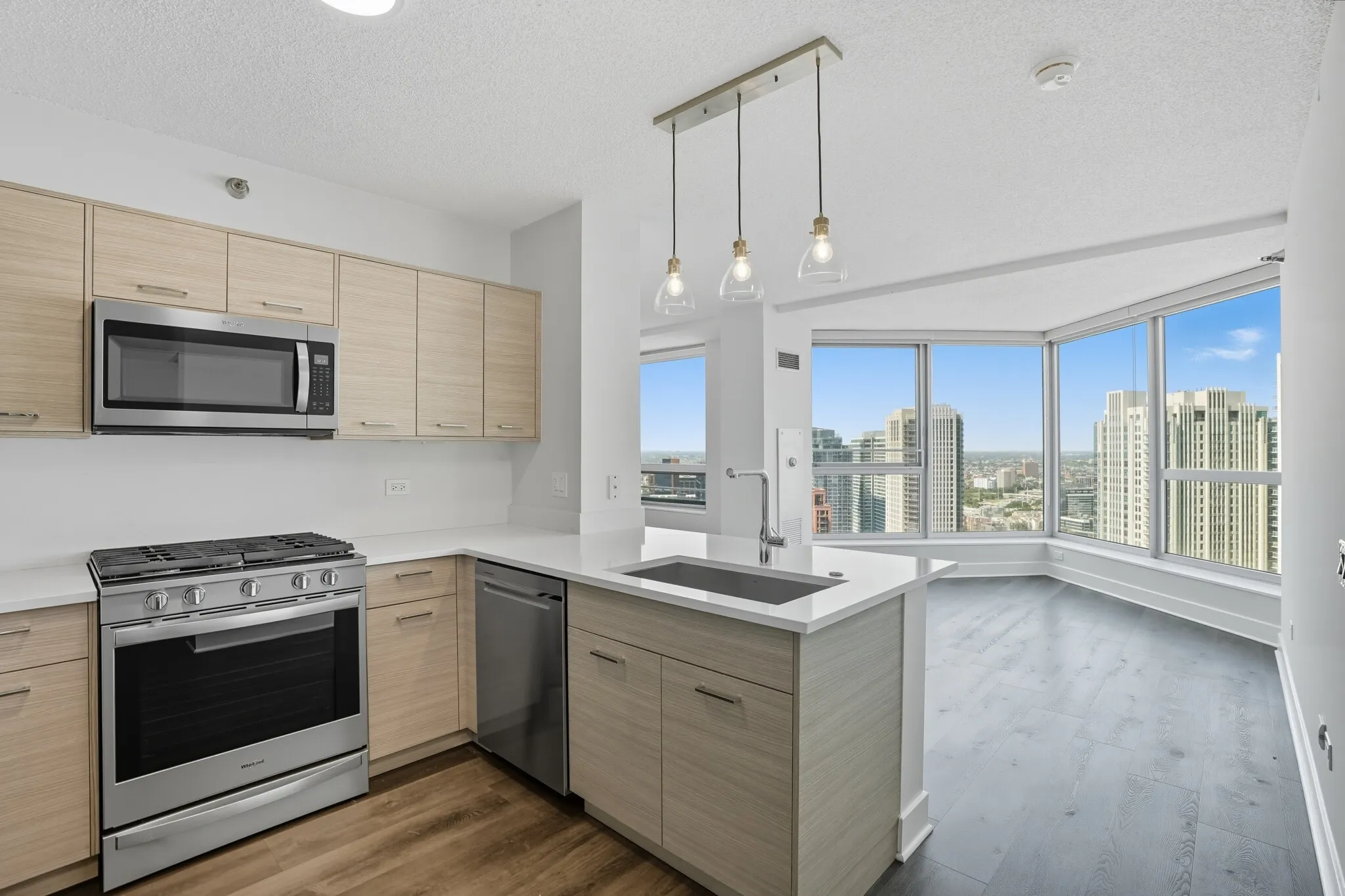 Left Bank, 300 N Canal St, , 60606, USA 60606-unit#CONVERTIBLE-Chicago-IL