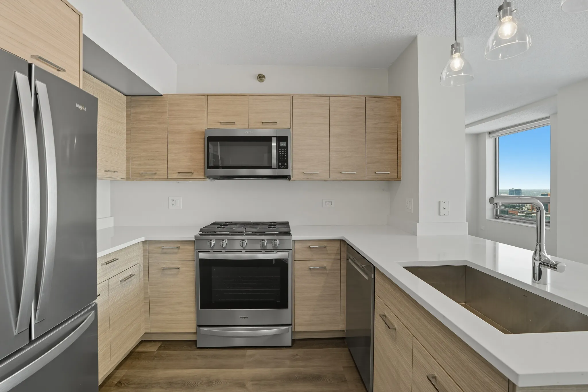 Left Bank, 300 N Canal St, ,  60606, USA 60606-unit#CONVERTIBLE-Chicago-IL