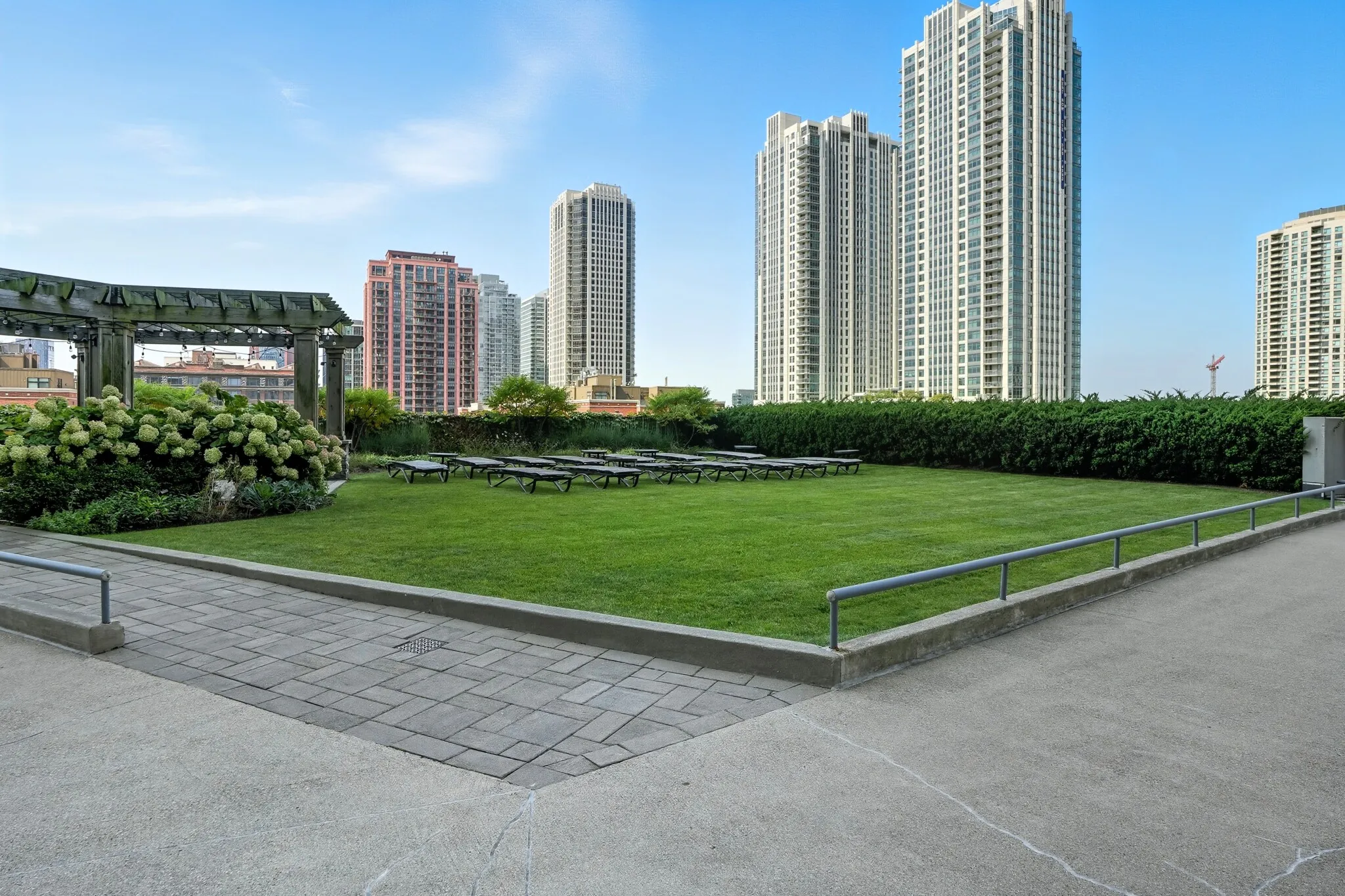 Left Bank, 300 N Canal St, ,  60606, USA 60606-unit#CONVERTIBLE-Chicago-IL