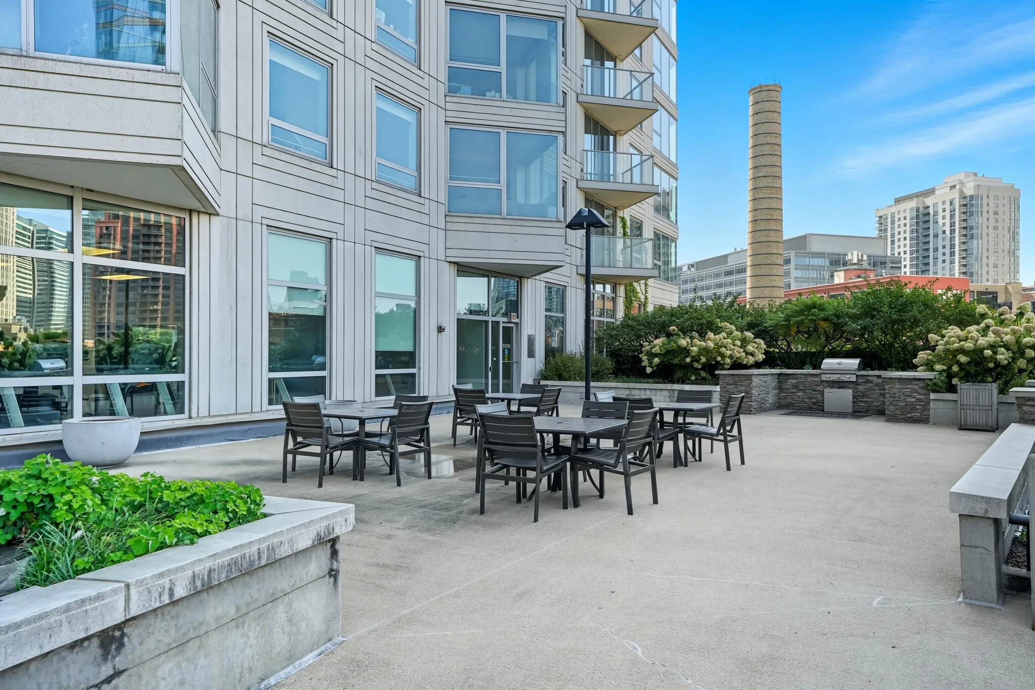 Left Bank, 300 N Canal St, ,  60606, USA 60606-unit#CONVERTIBLE-Chicago-IL