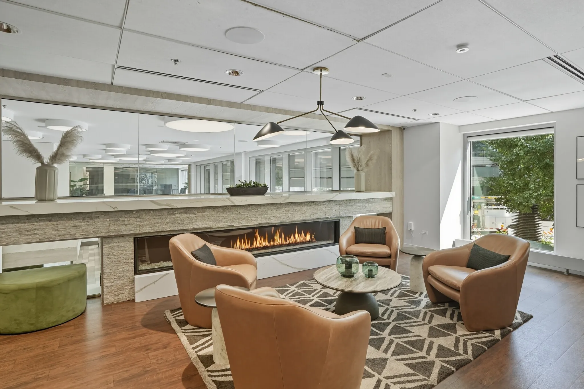 Left Bank, 300 N Canal St, ,  60606, USA 60606-unit#CONVERTIBLE-Chicago-IL