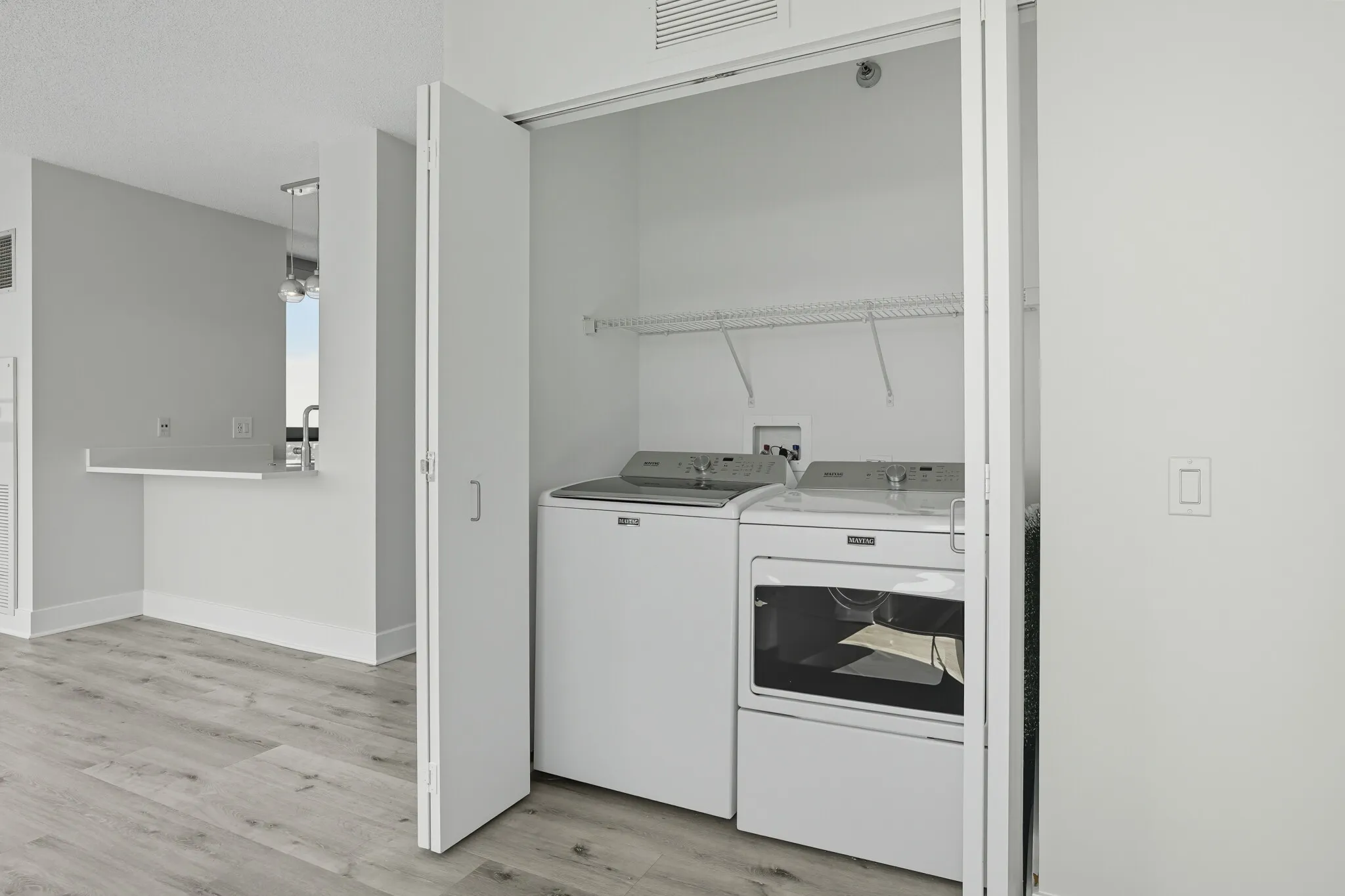 Left Bank, 300 N Canal St, ,  60606, USA 60606-unit#2/2-Chicago-IL