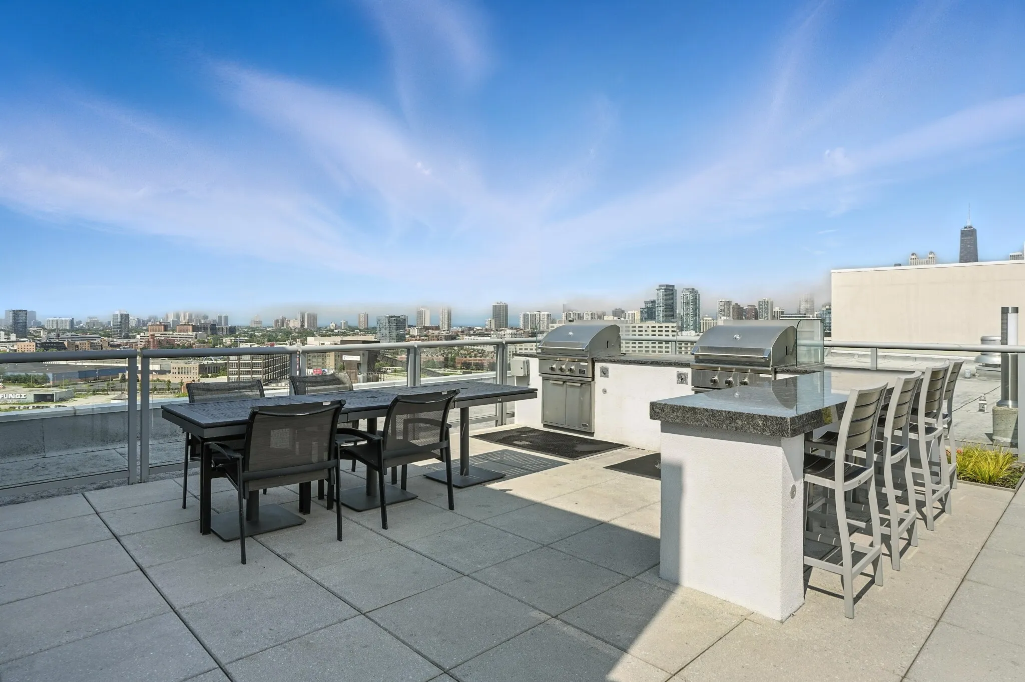 910 W Huron St, ,  60642, USA 60642-unit#2/2-Chicago-IL