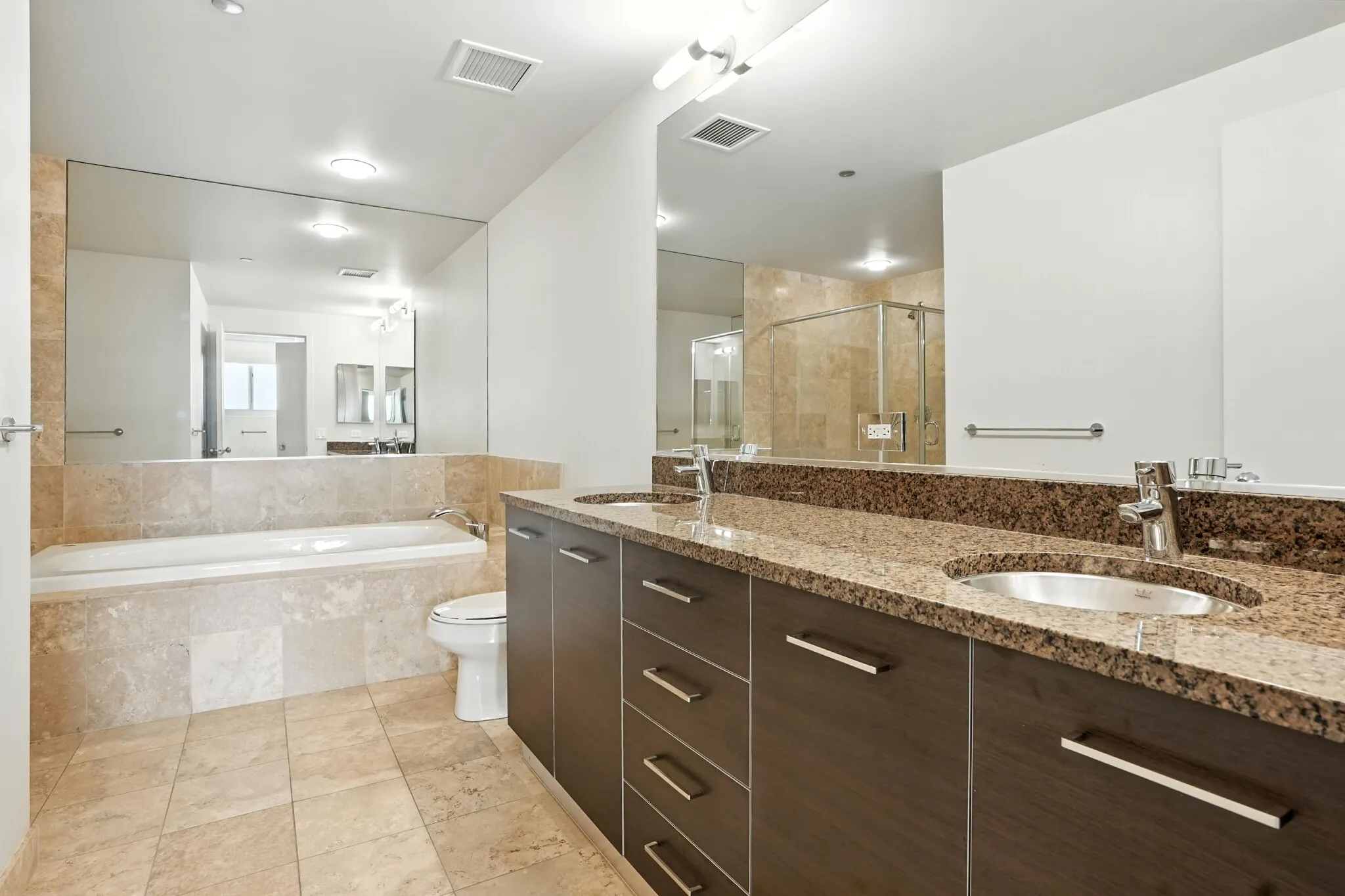 910 W Huron St, ,  60642, USA 60642-unit#2/2-Chicago-IL