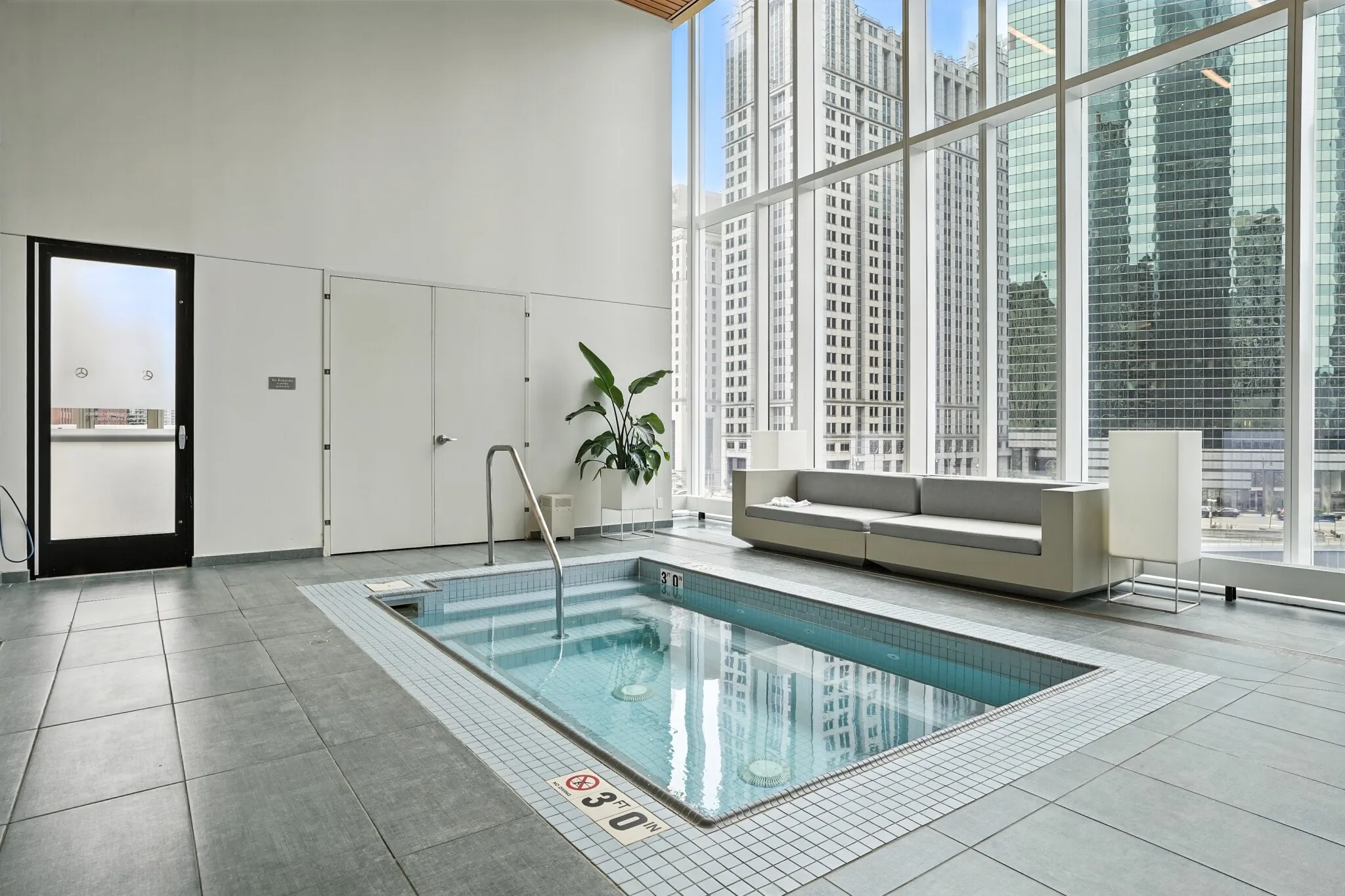 313 W Wolf Point Plaza, ,  60654, USA 60654-unit#3/3-Chicago-IL