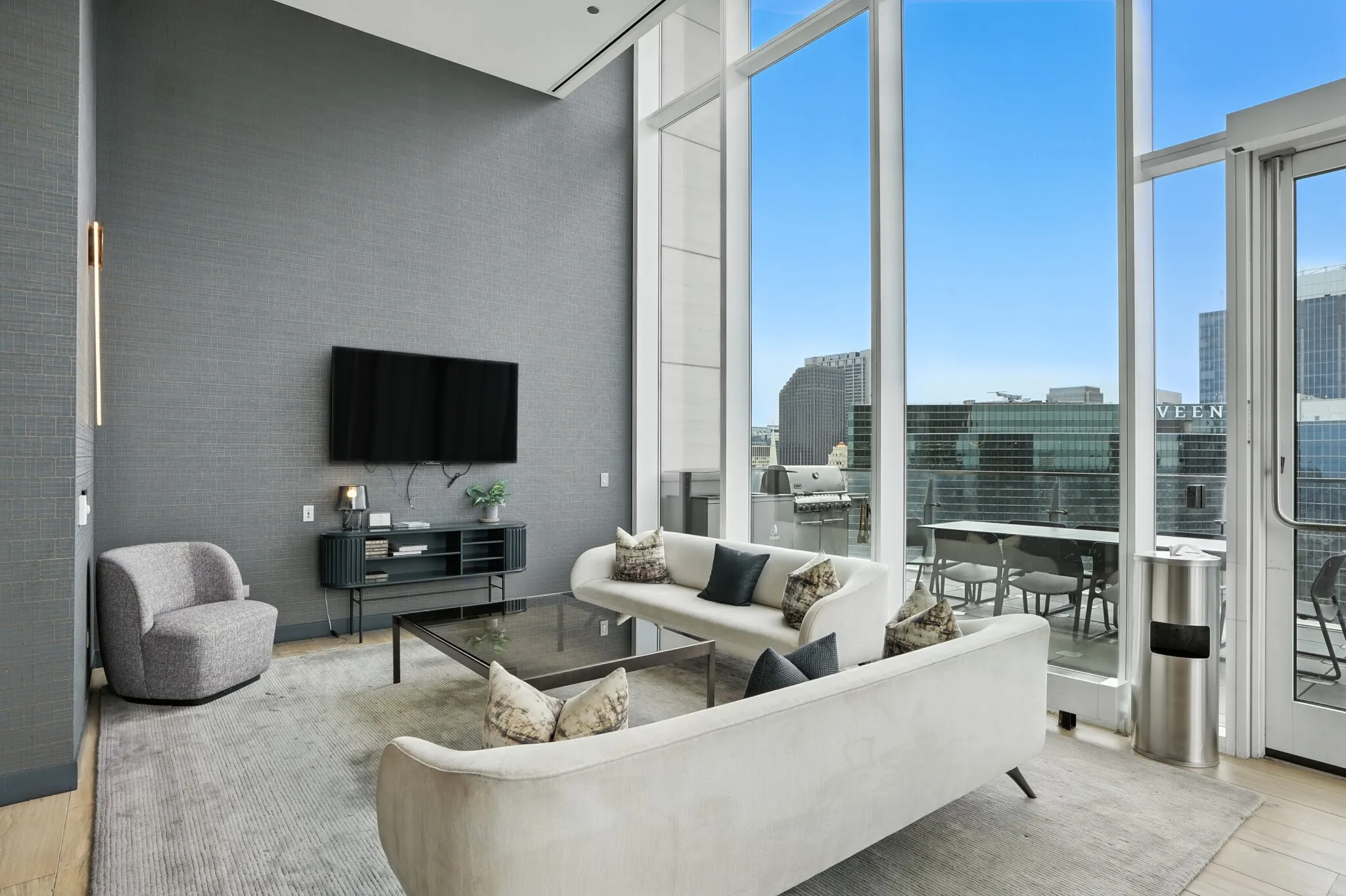 313 W Wolf Point Plaza, ,  60654, USA 60654-unit#3/3-Chicago-IL