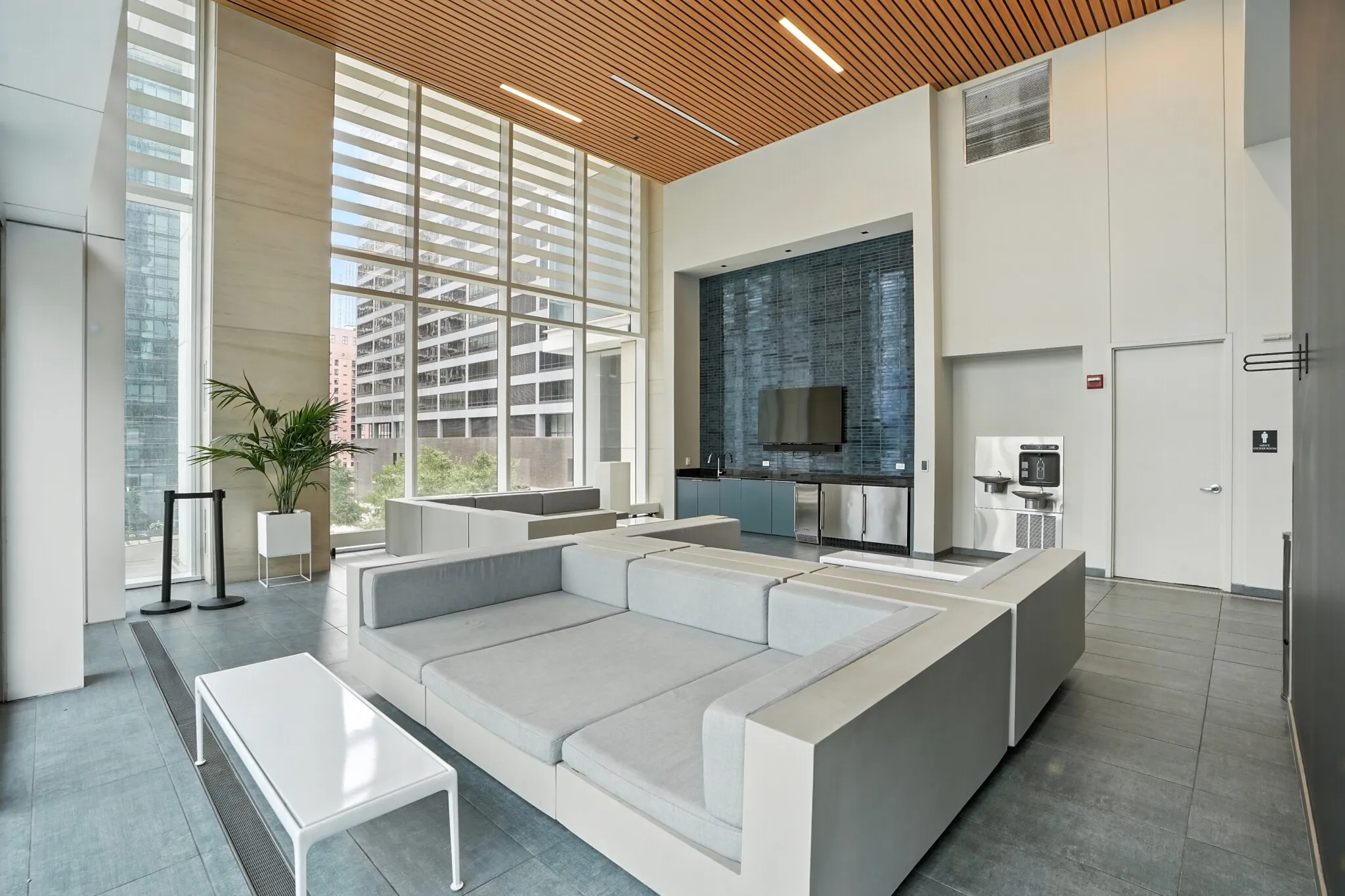 313 W Wolf Point Plaza, ,  60654, USA 60654-unit#3/3-Chicago-IL