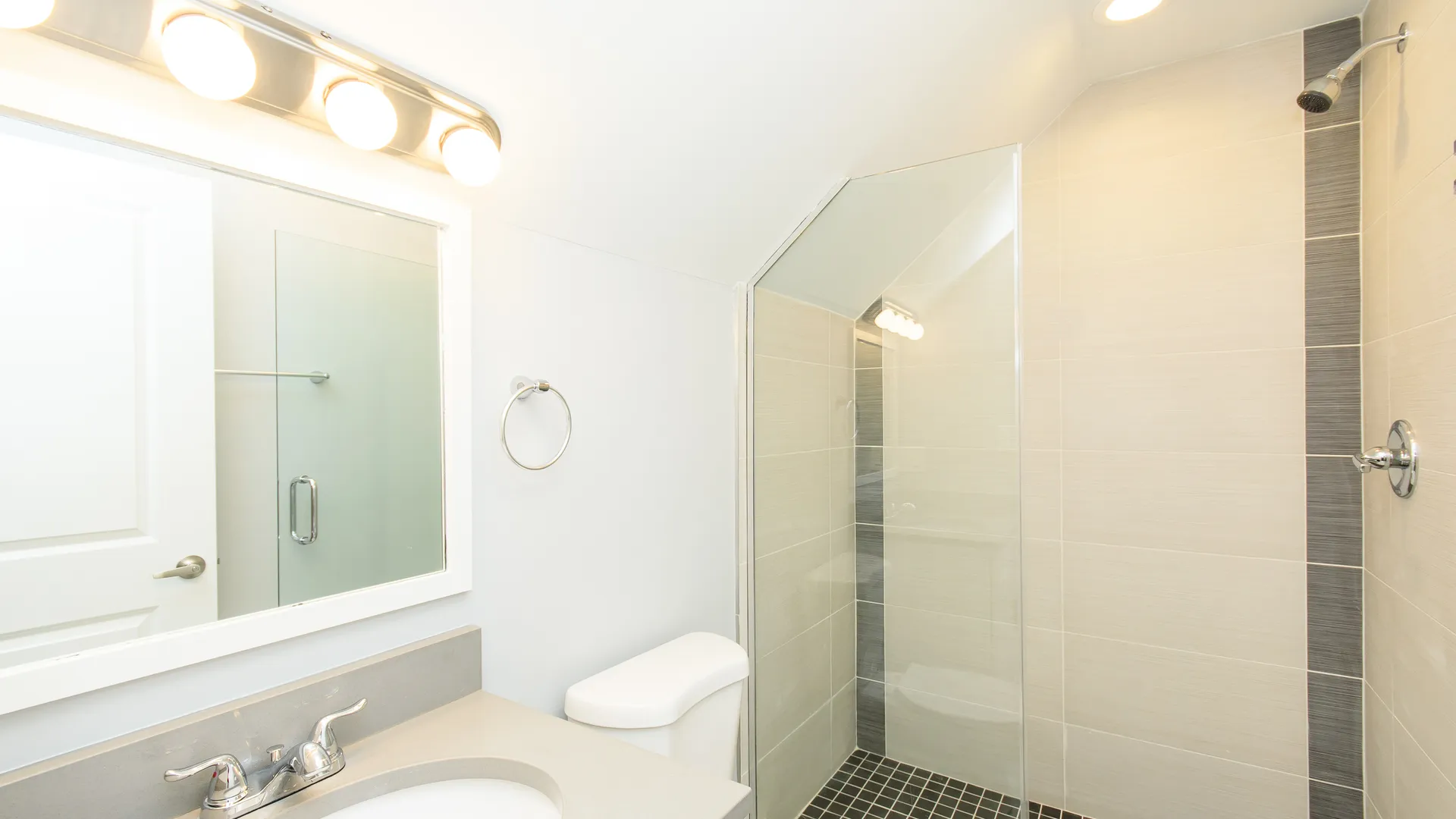 1619 N Maplewood Ave, , 60647, USA 60647-unit#2R-Chicago-IL