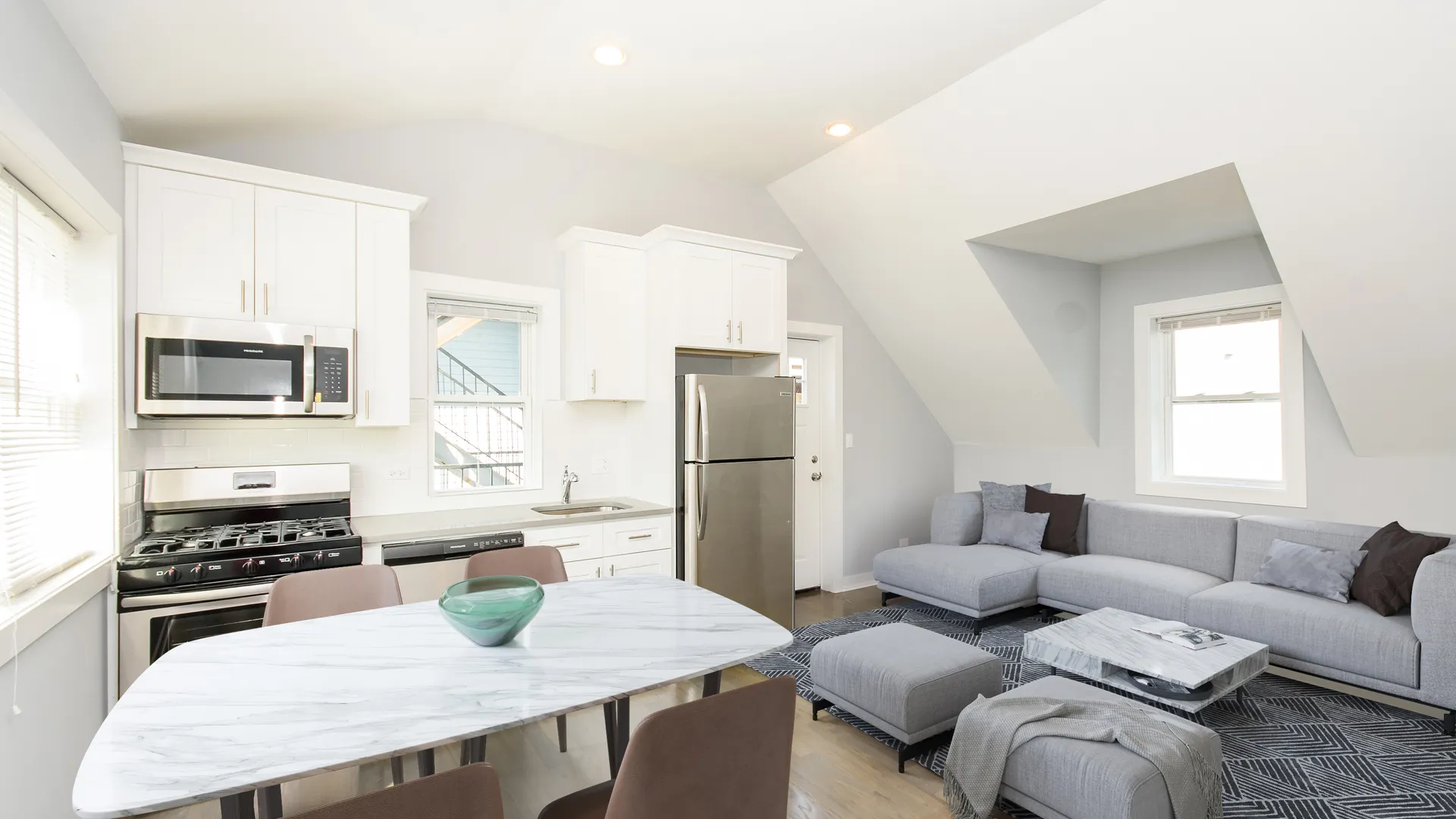 1619 N Maplewood Ave, , 60647, USA 60647-unit#2R-Chicago-IL