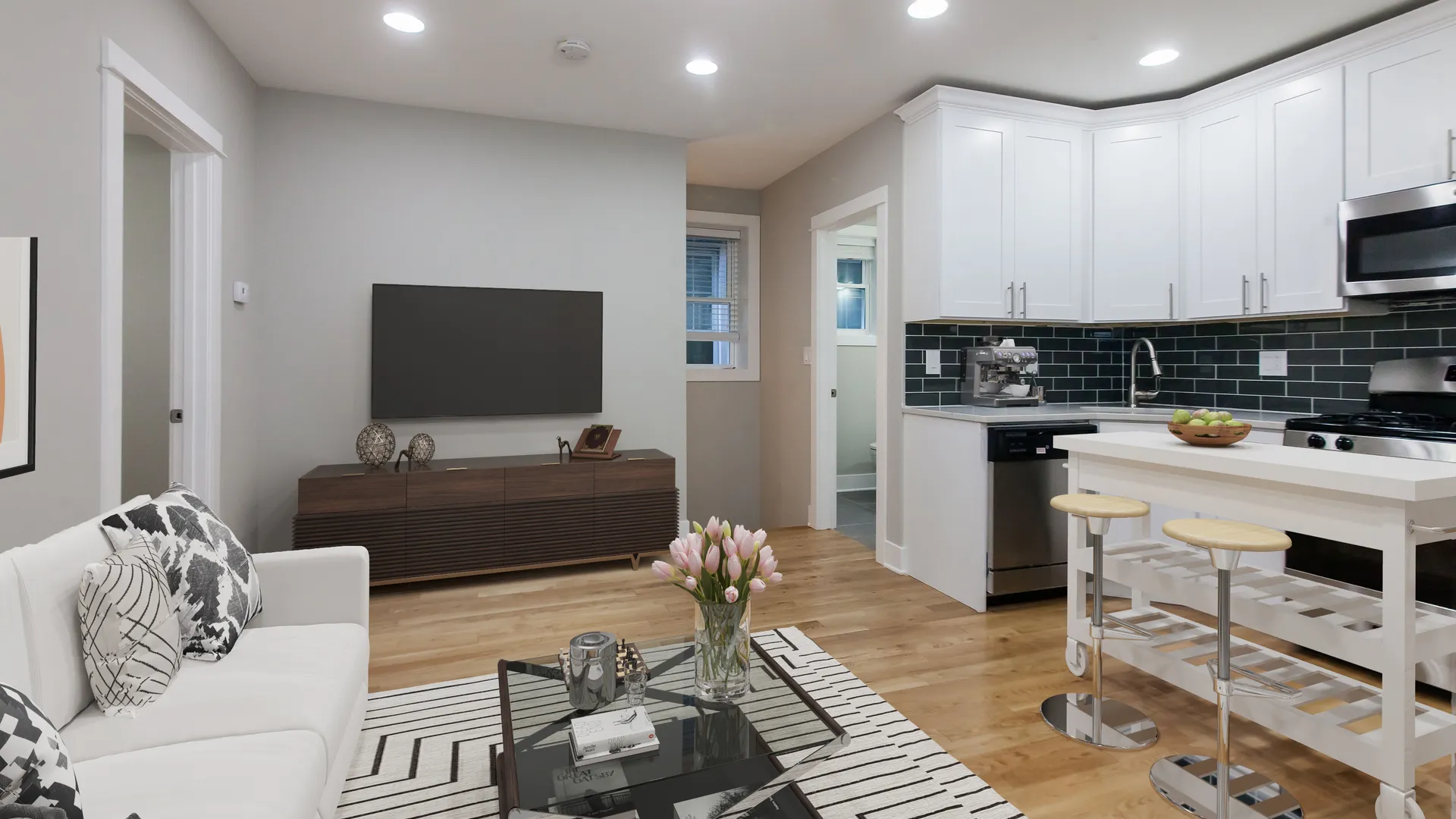1614 N Cleveland Ave, , 60614, USA 60614-unit#1R-Chicago-IL