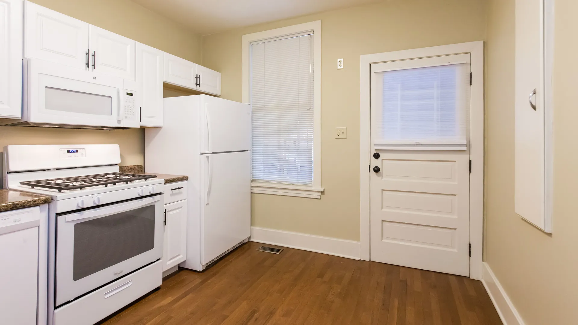 1942 N Hermitage Ave, ,  60622, USA 60622-unit#A-Chicago-IL