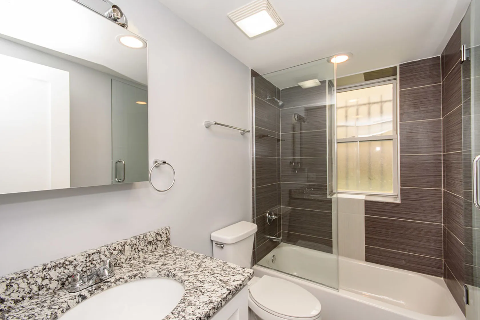 2645 N Washtenaw Ave, ,  60647, USA 60647-unit#G-Chicago-IL