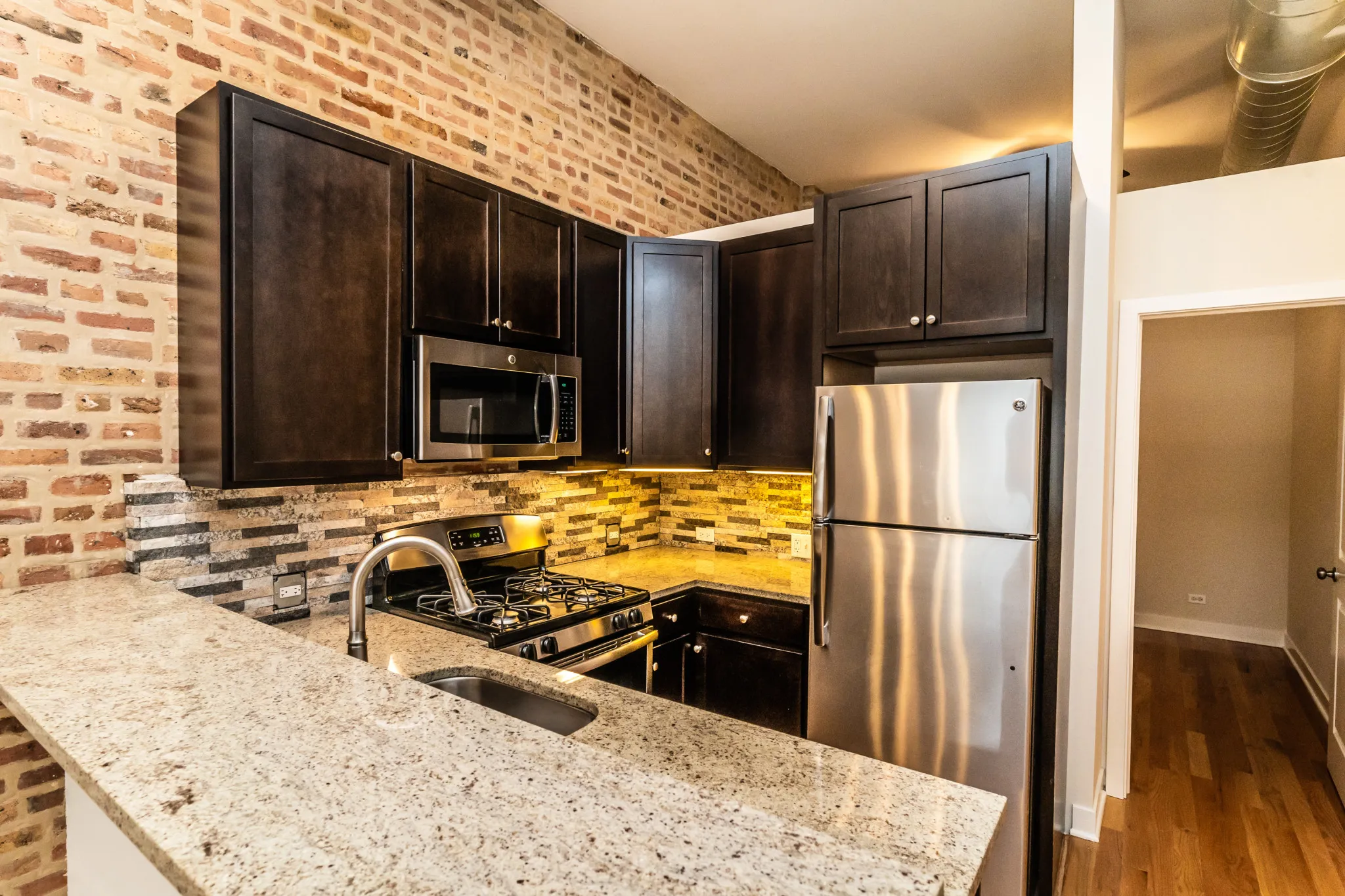 683 N Milwaukee Ave, ,  60642, USA 60642-unit#306-Chicago-IL