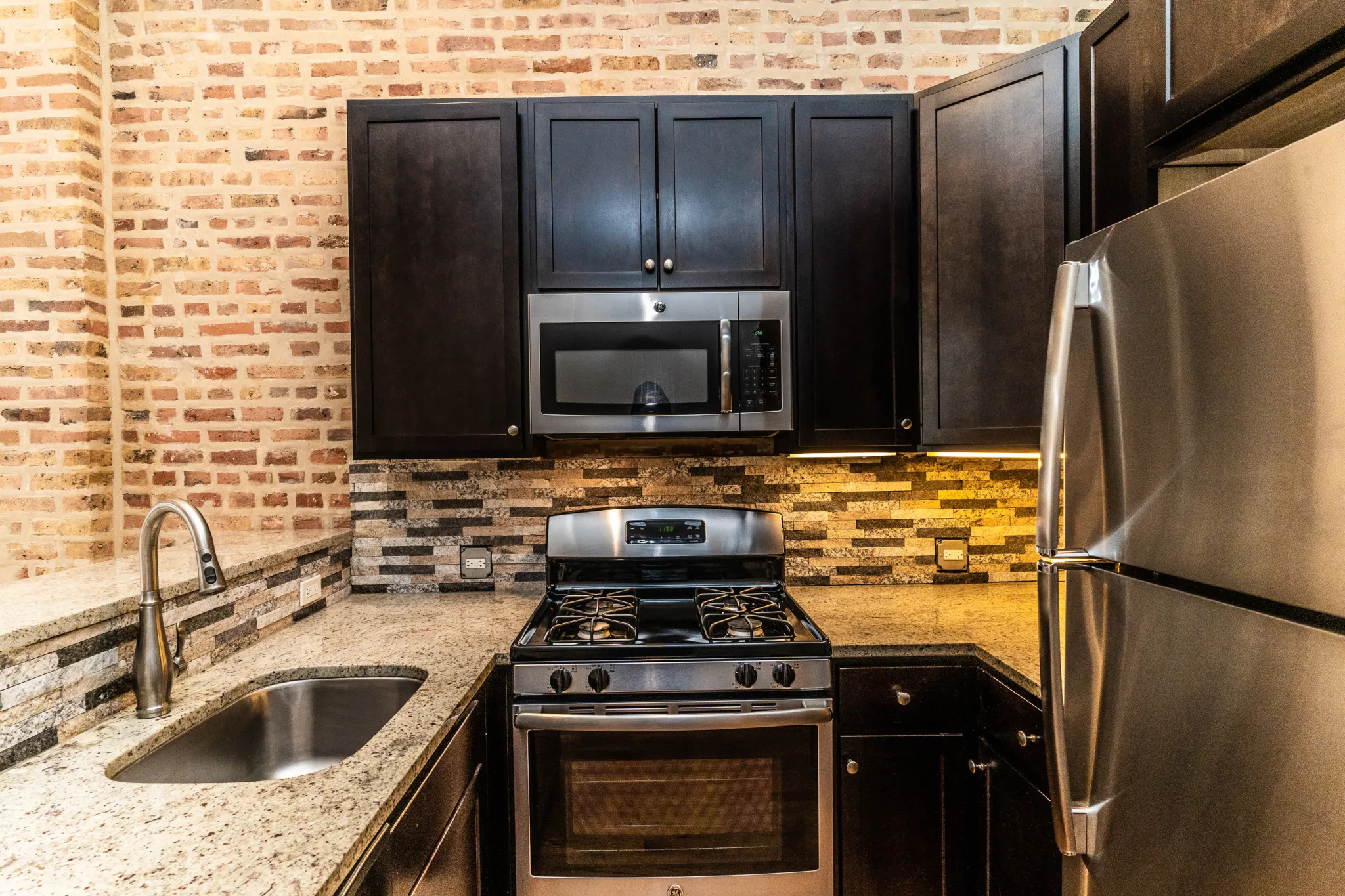 683 N Milwaukee Ave, ,  60642, USA 60642-unit#306-Chicago-IL