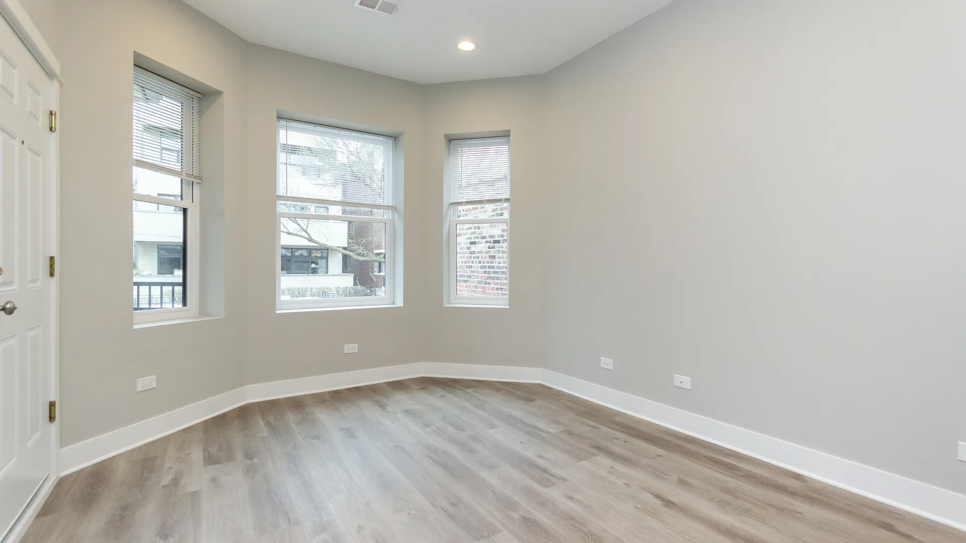 1055 N Wolcott Ave, ,  60622, USA 60622-unit#1F-Chicago-IL