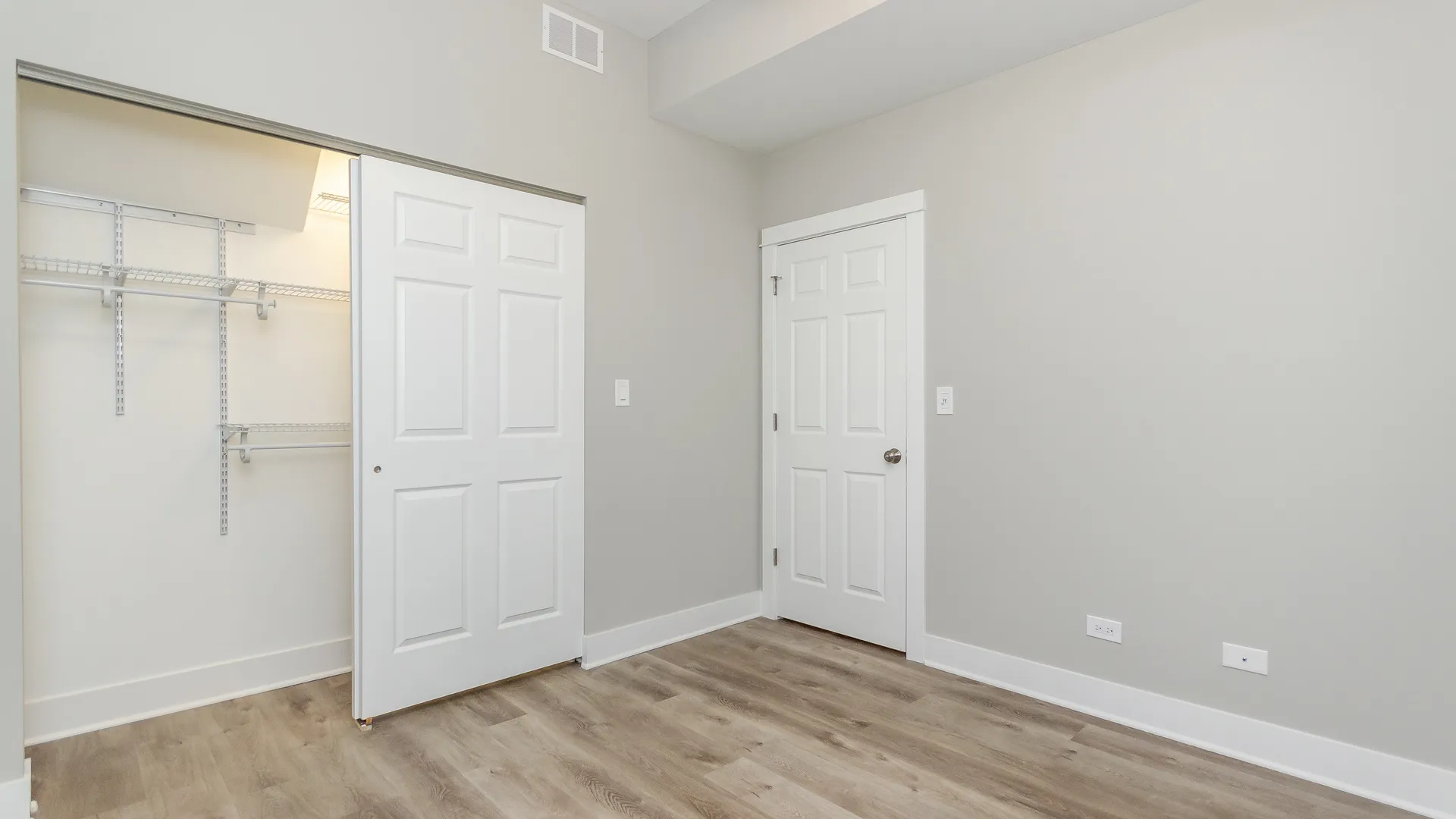 1055 N Wolcott Ave, ,  60622, USA 60622-unit#1F-Chicago-IL